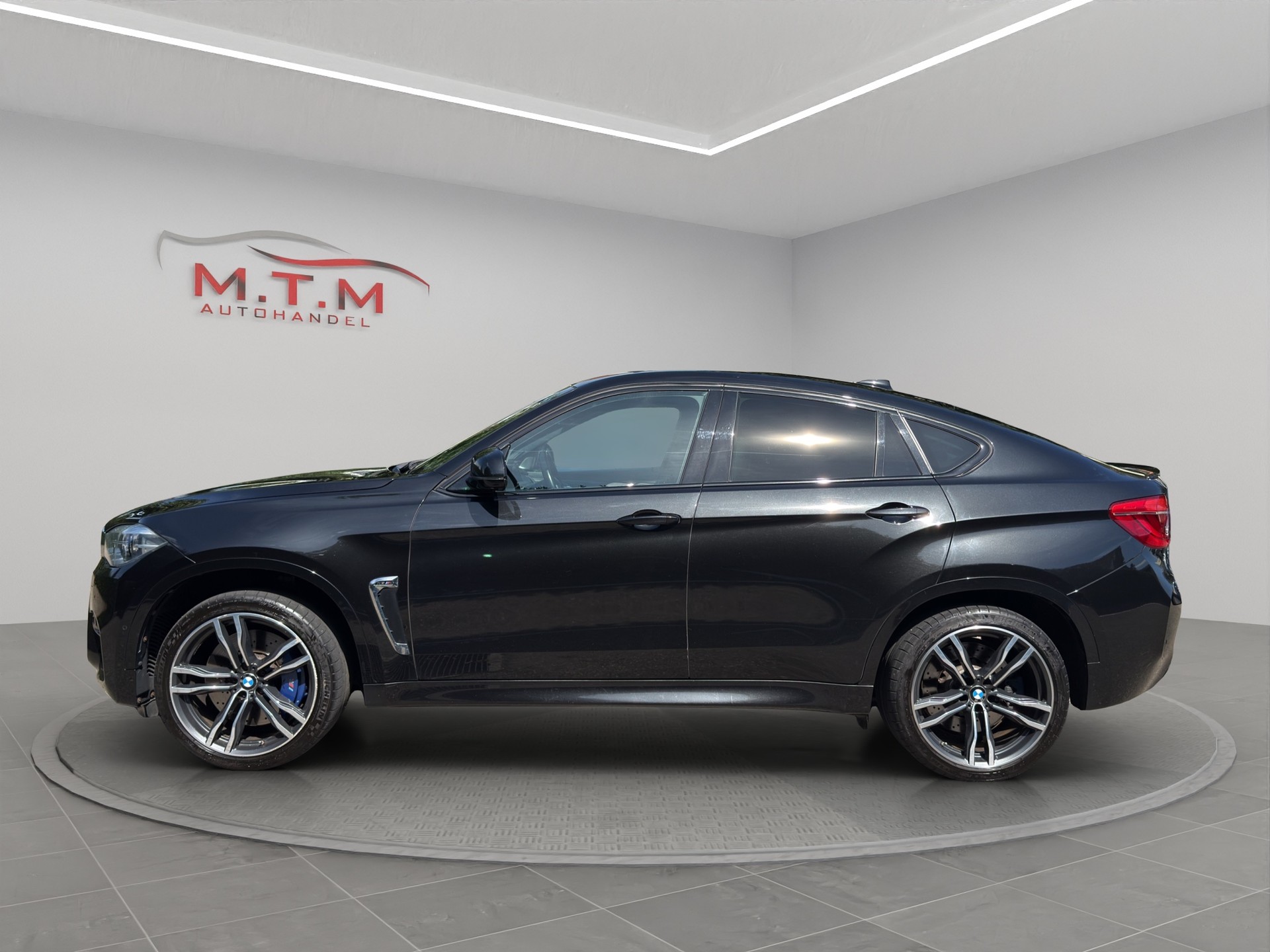 BMW X6M Steptronic-image-7