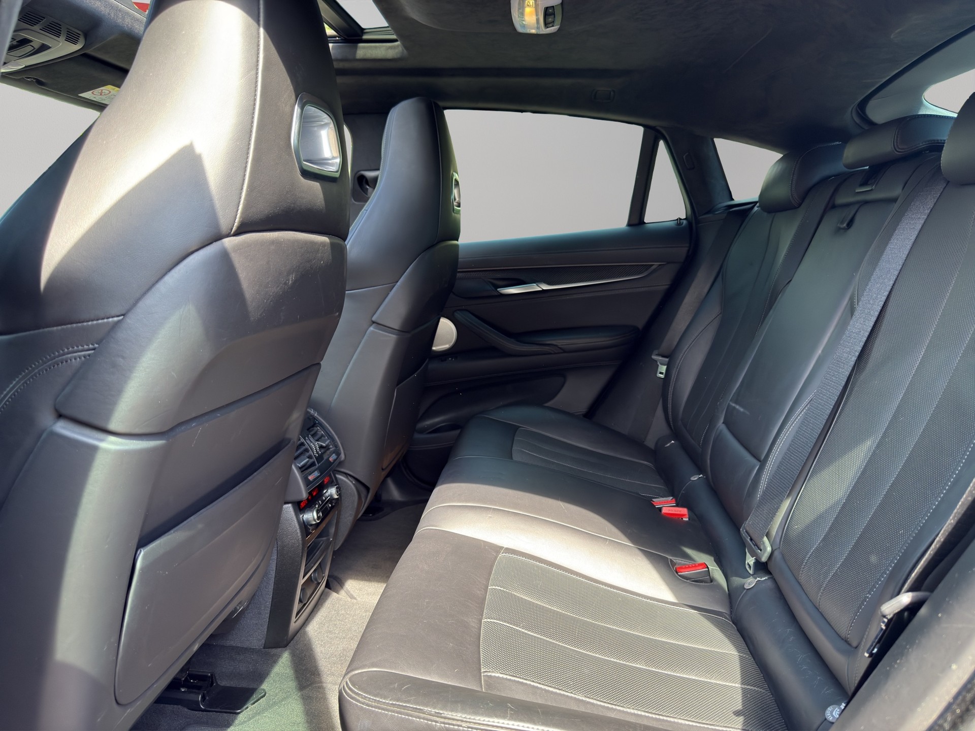 BMW X6M Steptronic-image-17