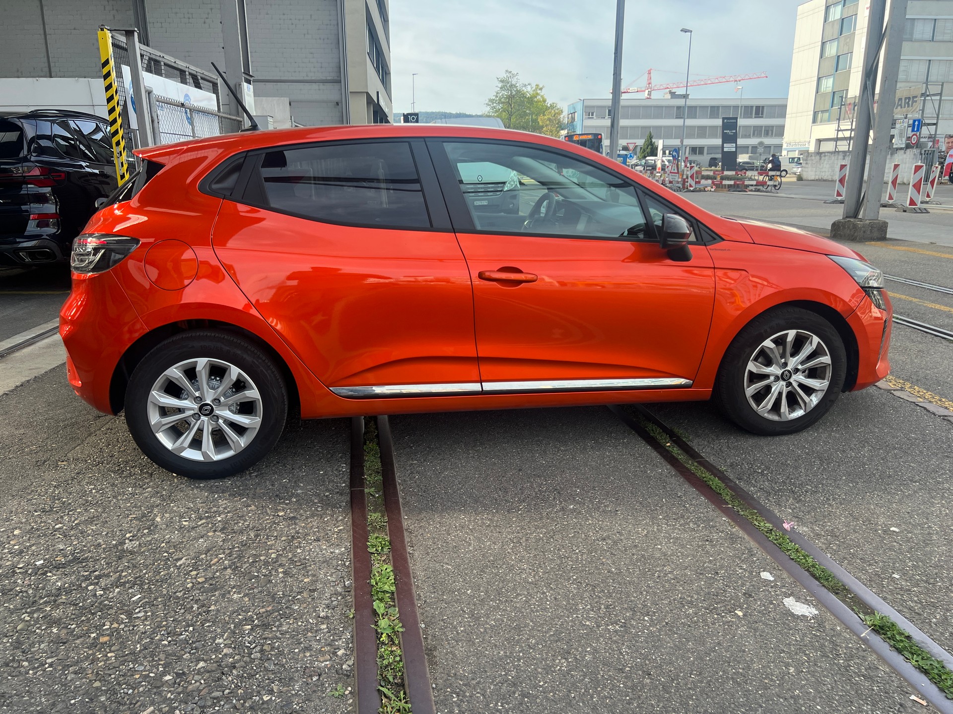 RENAULT Clio 1.0 Techno-image-7