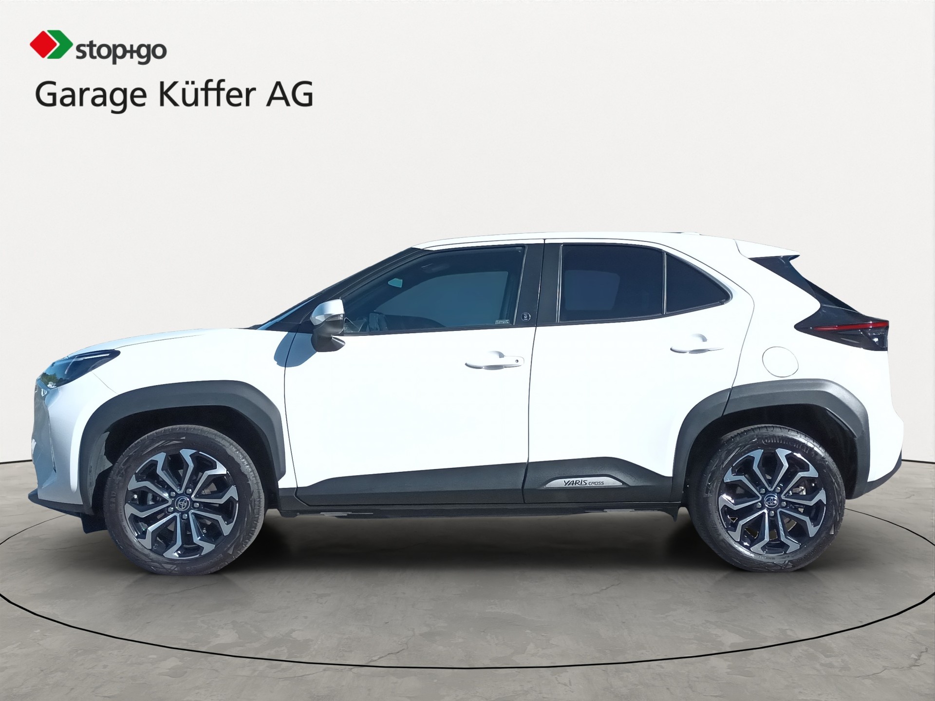 TOYOTA Yaris Cross 1.5 Team Deutschland e-CVT AWDi-image-7