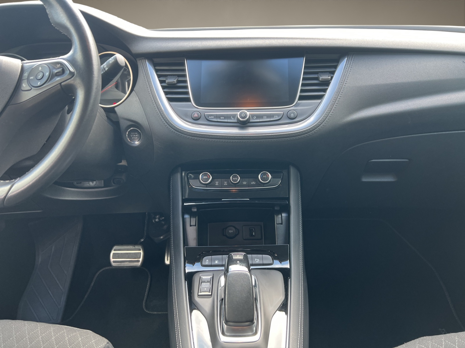 OPEL Grandland X 1.6 T PHEV Ultimate-image-10