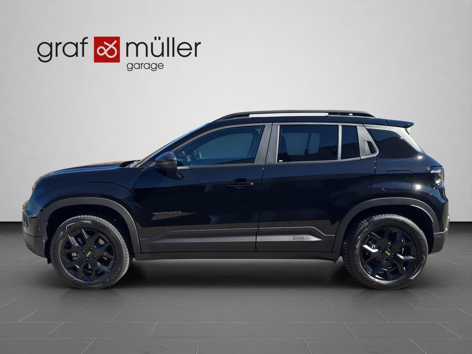 JEEP Avenger 1.2 MHEV Overland 4xe-image-1