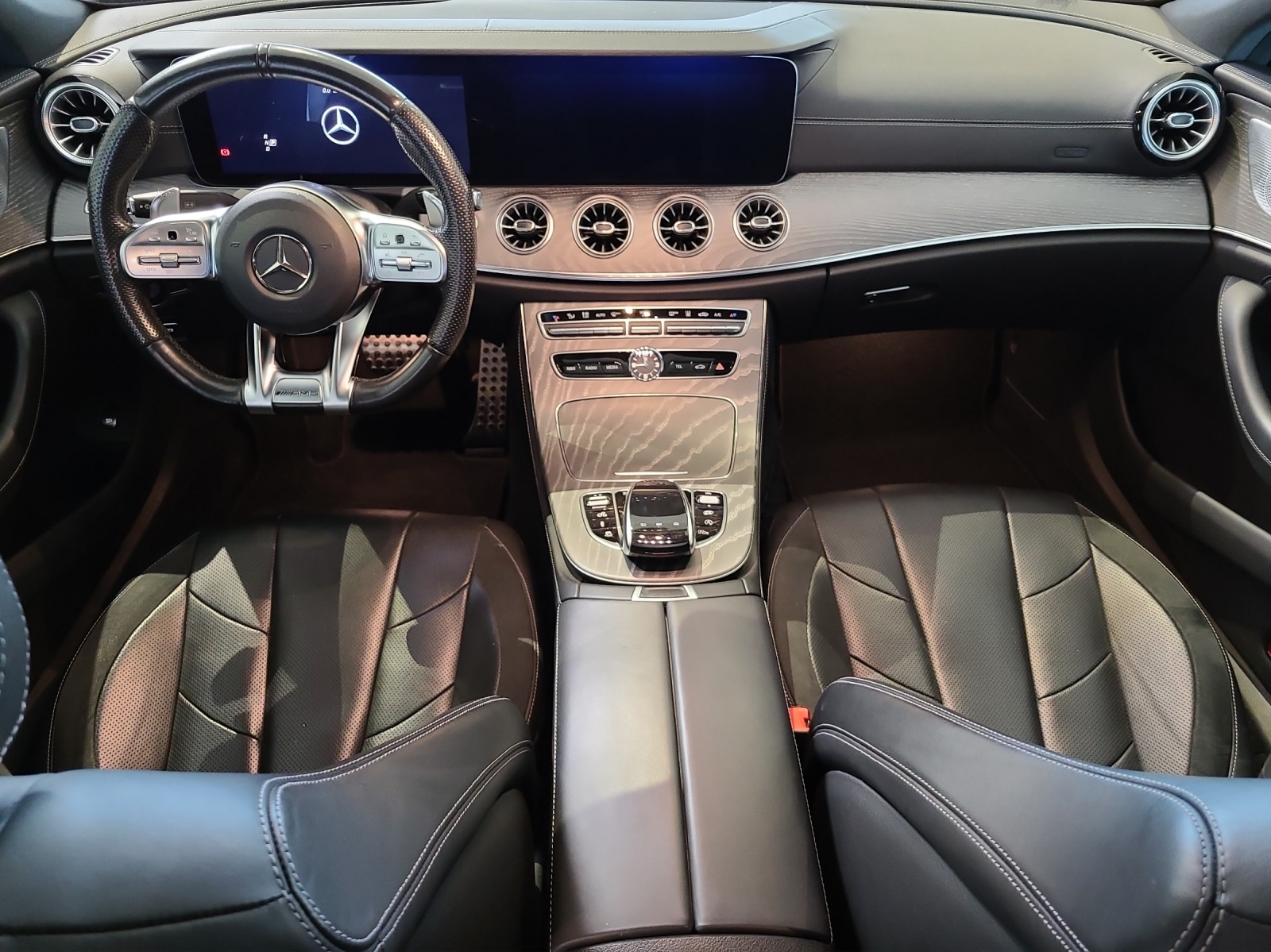 MERCEDES-BENZ CLS 53 AMG 4matic+ Coupé-showroom-element-3
