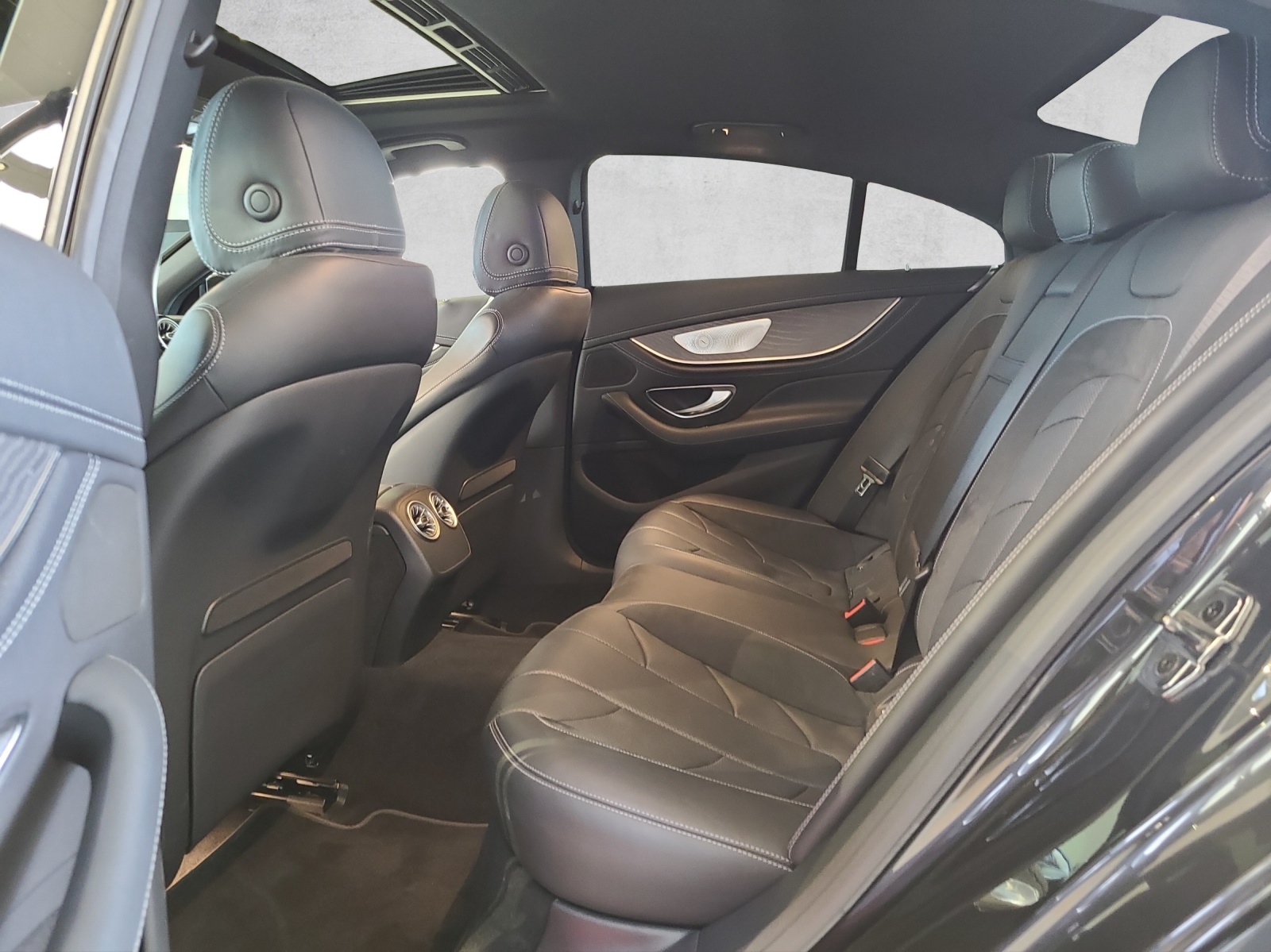 MERCEDES-BENZ CLS 53 AMG 4matic+ Coupé-showroom-element-2