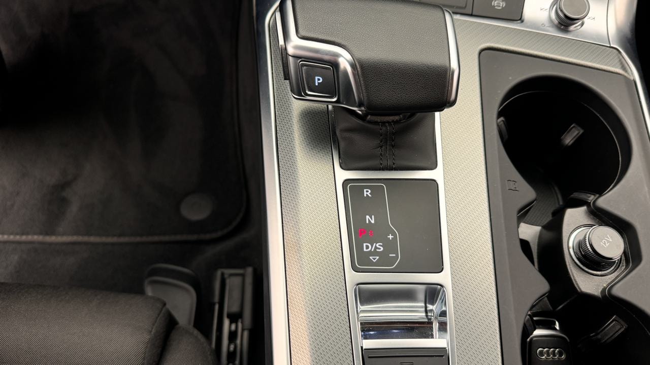 AUDI A6 Avant 40 TDI Sport S-tronic-image-10
