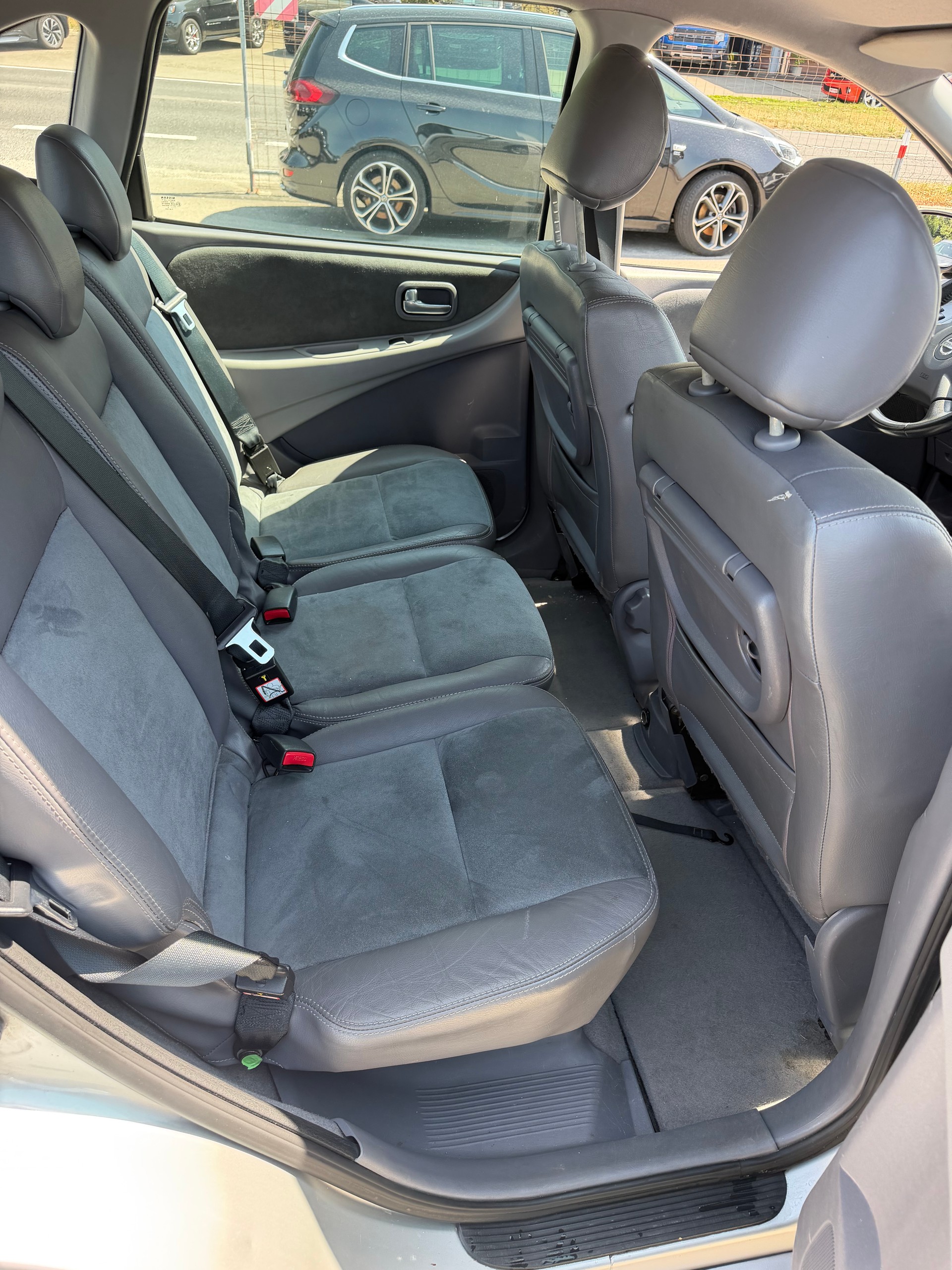 NISSAN Almera Tino 1.8 16V visia-image-3
