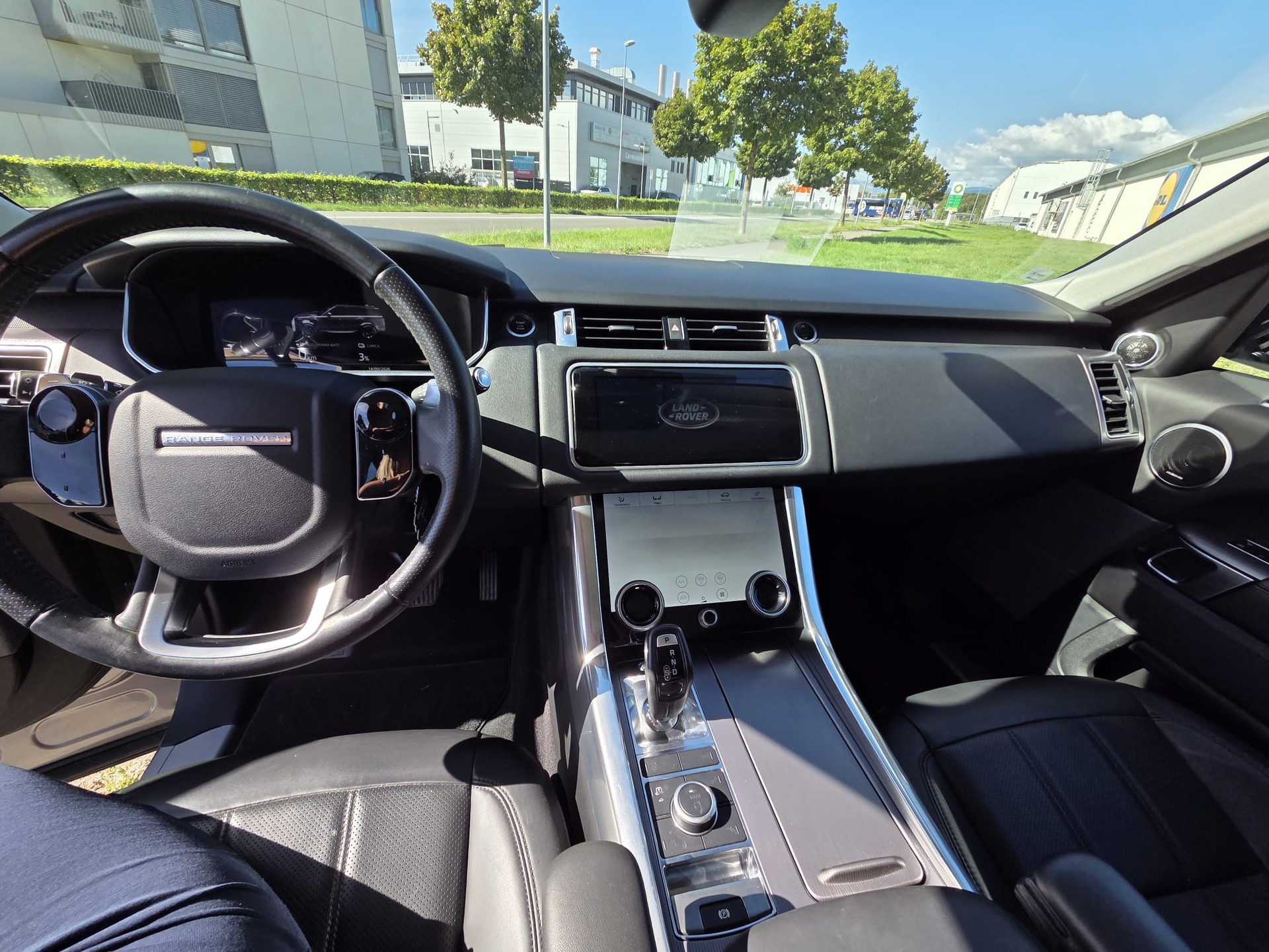 LAND ROVER Range Rover Sport P400e 2.0 I4 PHEV SE Automatic-image-11