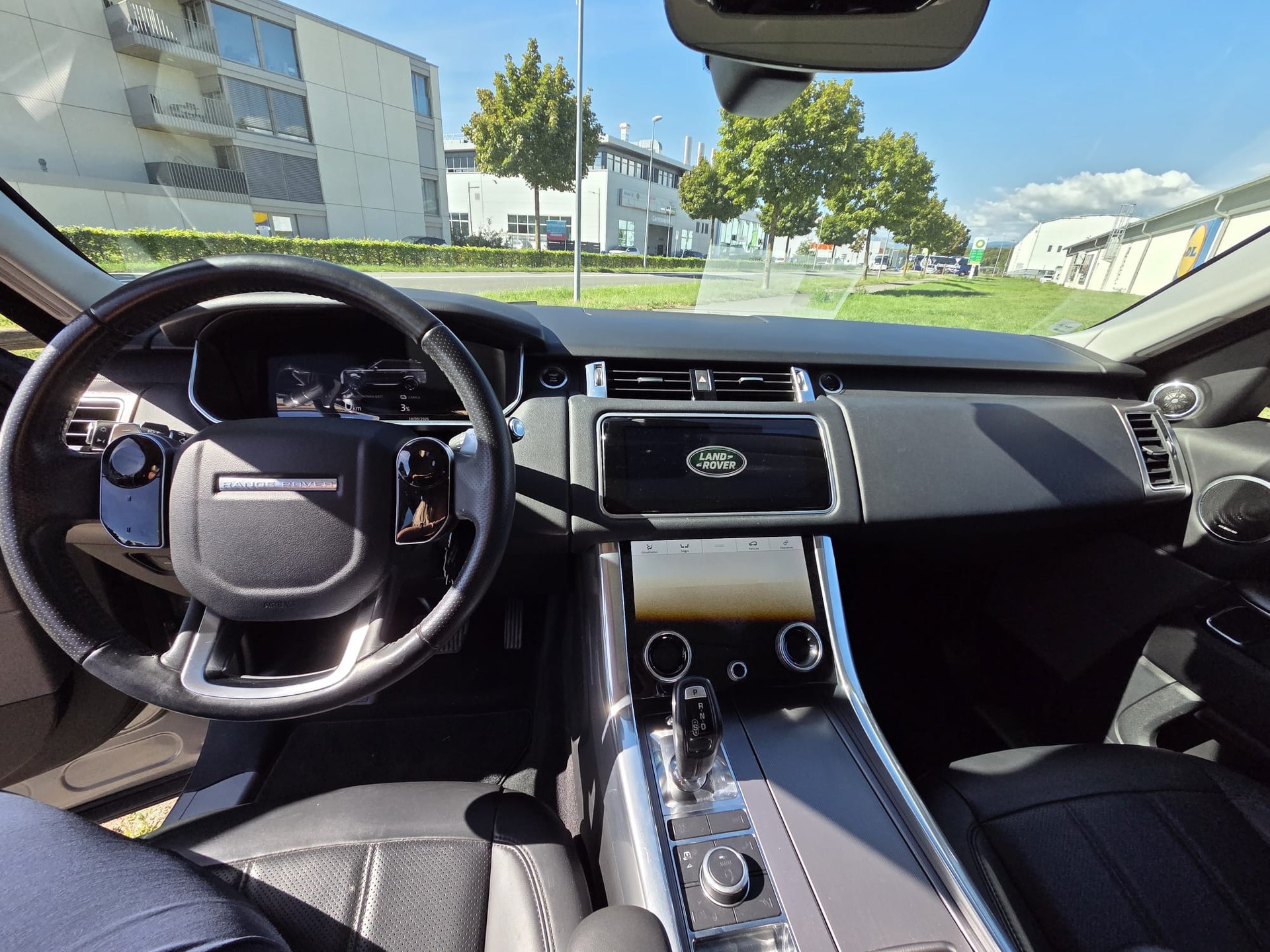 LAND ROVER Range Rover Sport P400e 2.0 I4 PHEV SE Automatic-image-7