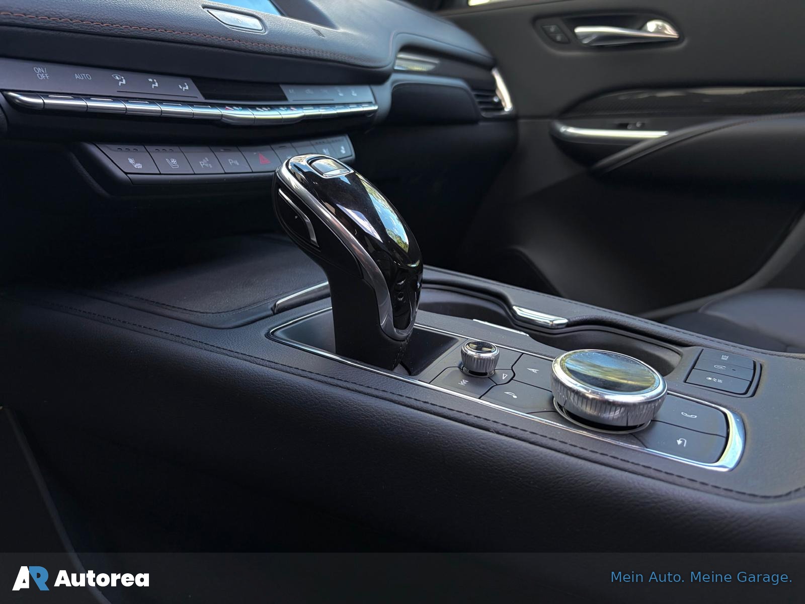 CADILLAC XT4 350T 2.0 Sport AWD Automat-image-22