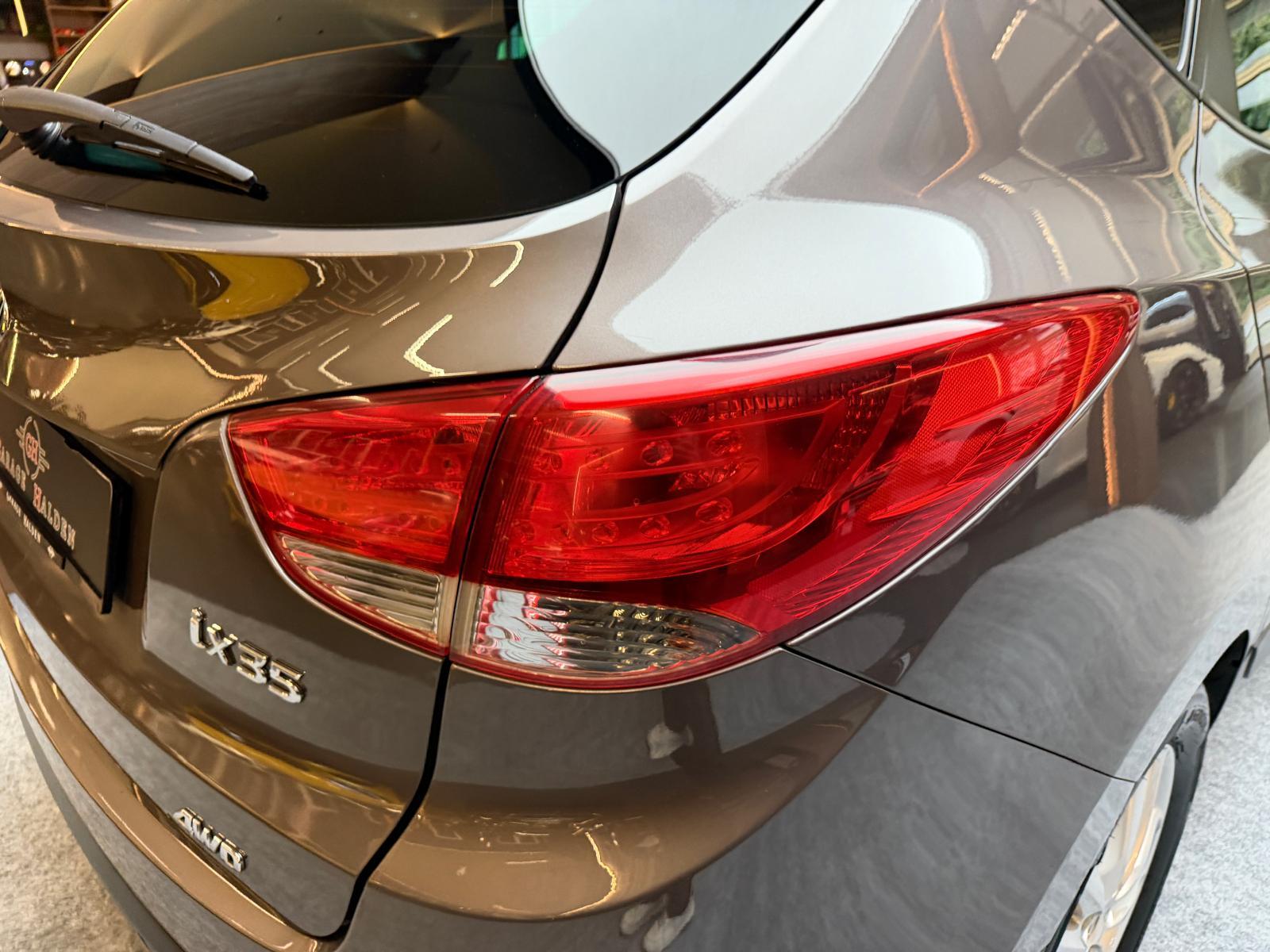 HYUNDAI ix35 2.0 GDi Style-image-11