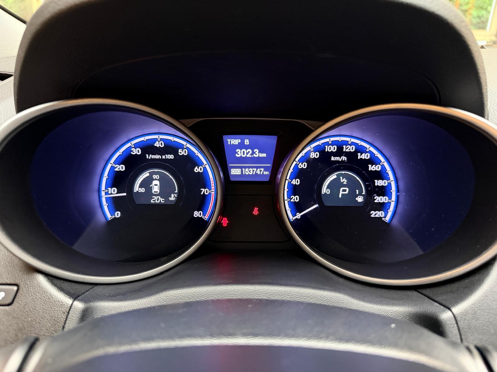 HYUNDAI ix35 2.0 GDi Style-image-21