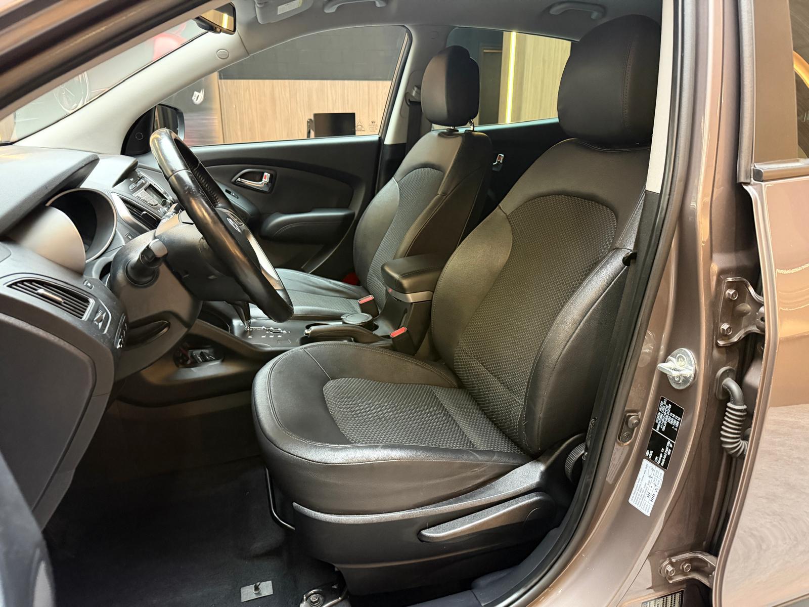 HYUNDAI ix35 2.0 GDi Style-image-14