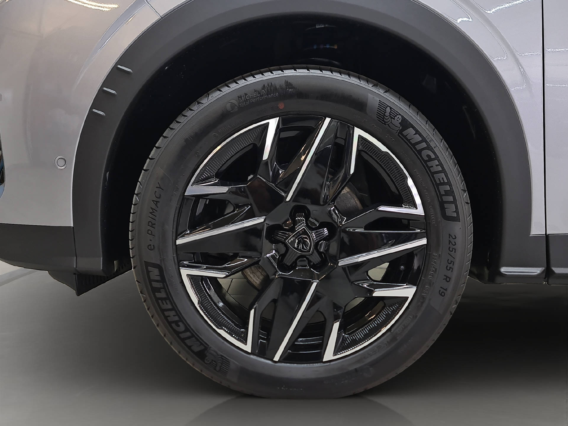 PEUGEOT 3008 1.2 Hybrid GT Exclusive-image-12