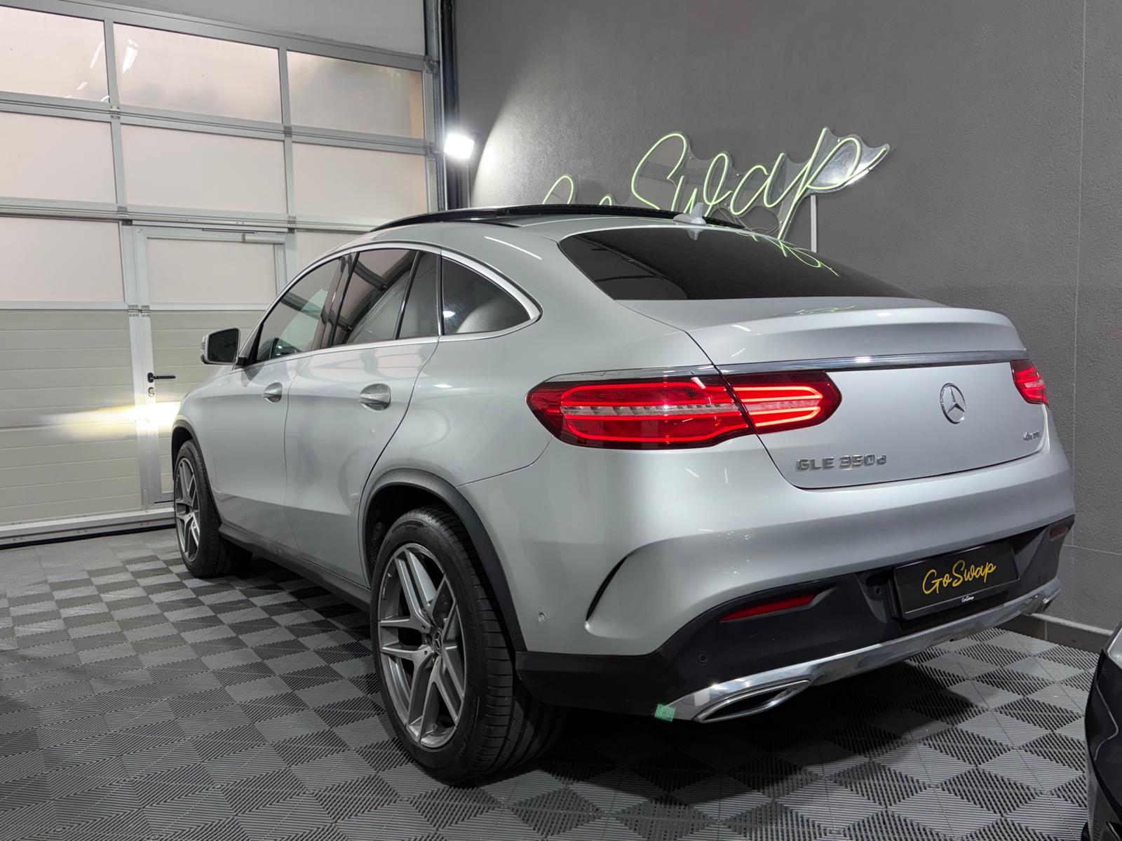 MERCEDES-BENZ GLE Coupé 350 d 4Matic 9G-Tronic - Attelage - Toit ouvrant - Caméra 360-image-9