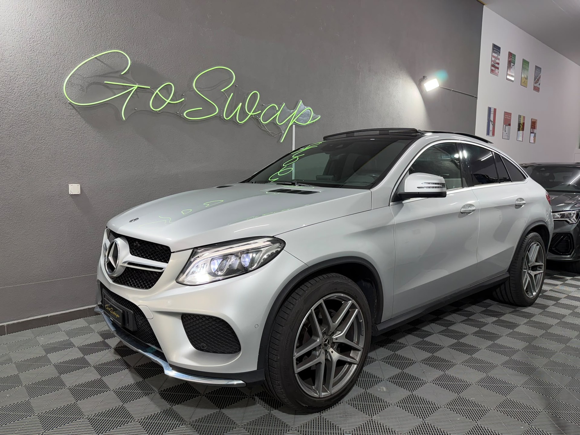 MERCEDES-BENZ GLE Coupé 350 d 4Matic 9G-Tronic - Attelage - Toit ouvrant - Caméra 360-image-0