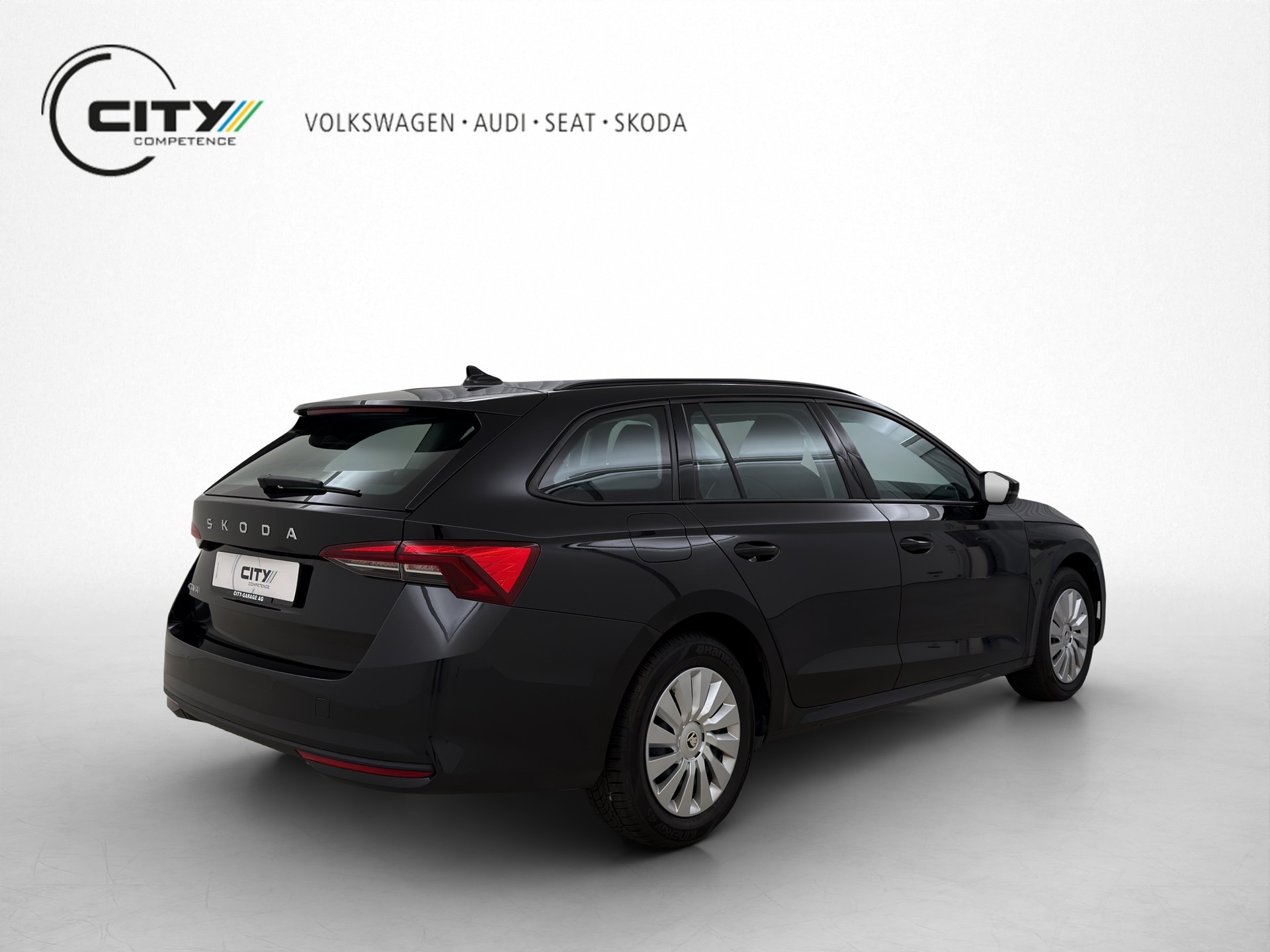 SKODA Octavia Combi 1.5 eTSI Essence DSG-image-2