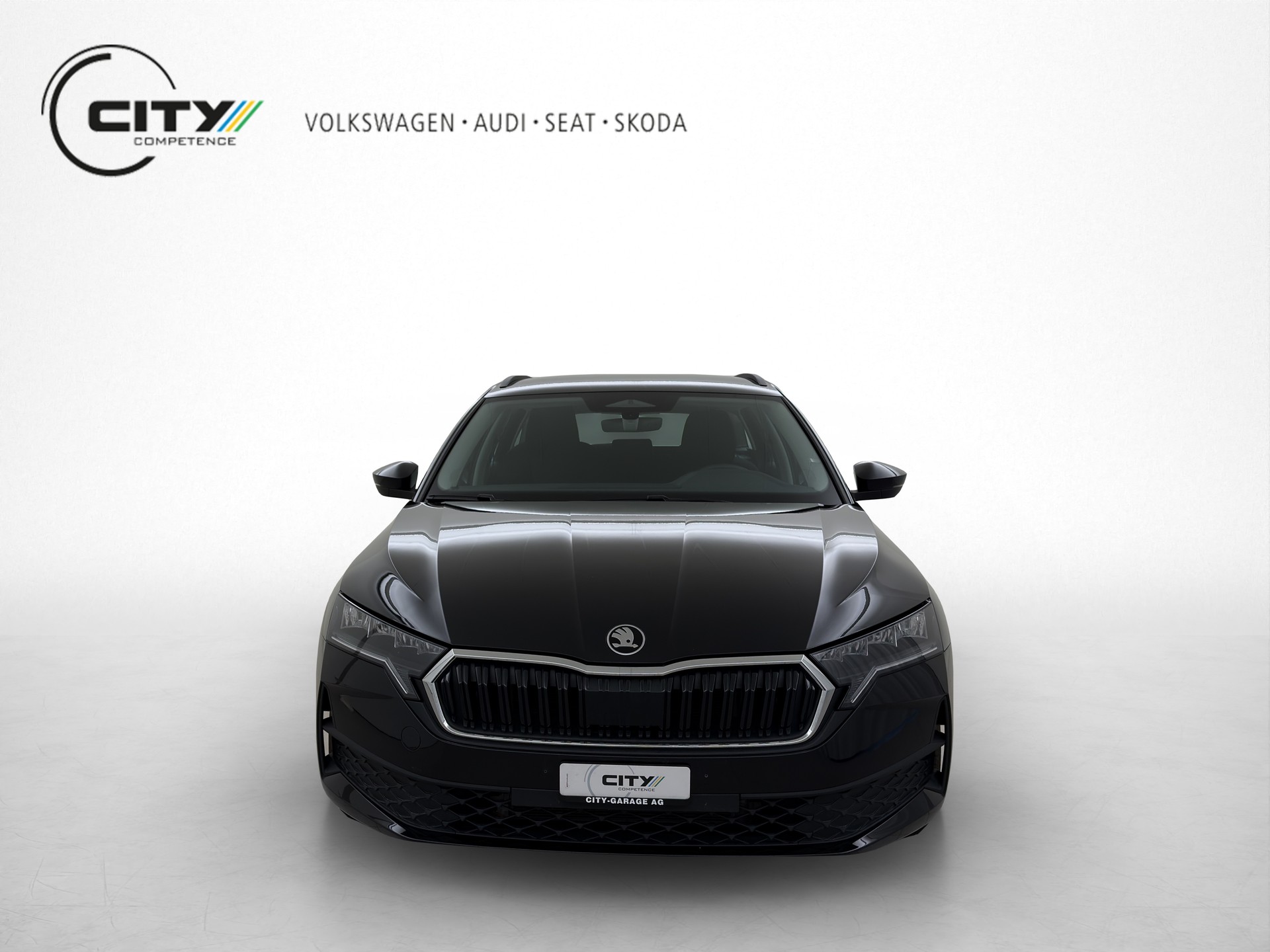 SKODA Octavia Combi 1.5 eTSI Essence DSG-image-4