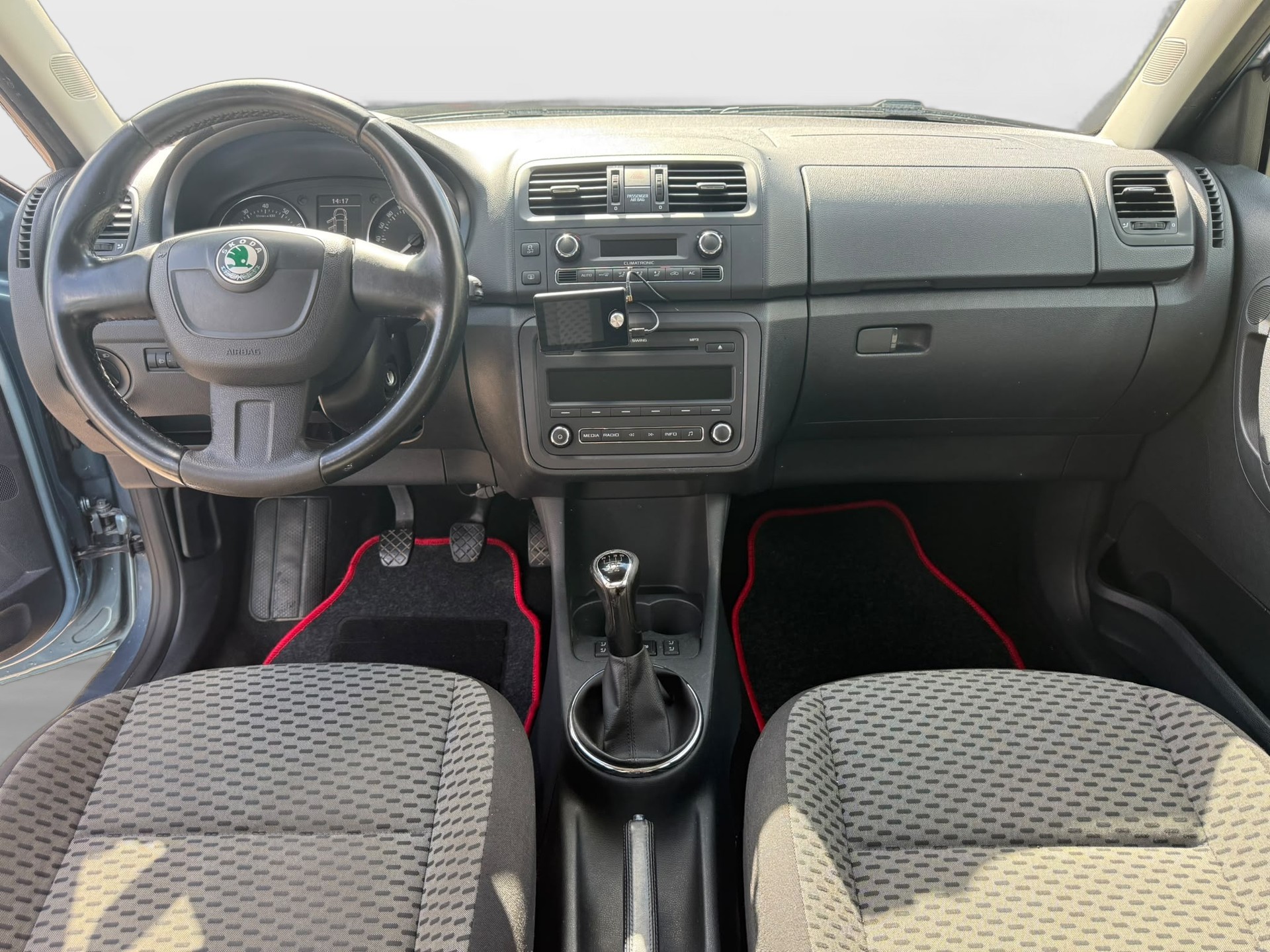 SKODA Fabia 1.2 TSI Classic-image-9