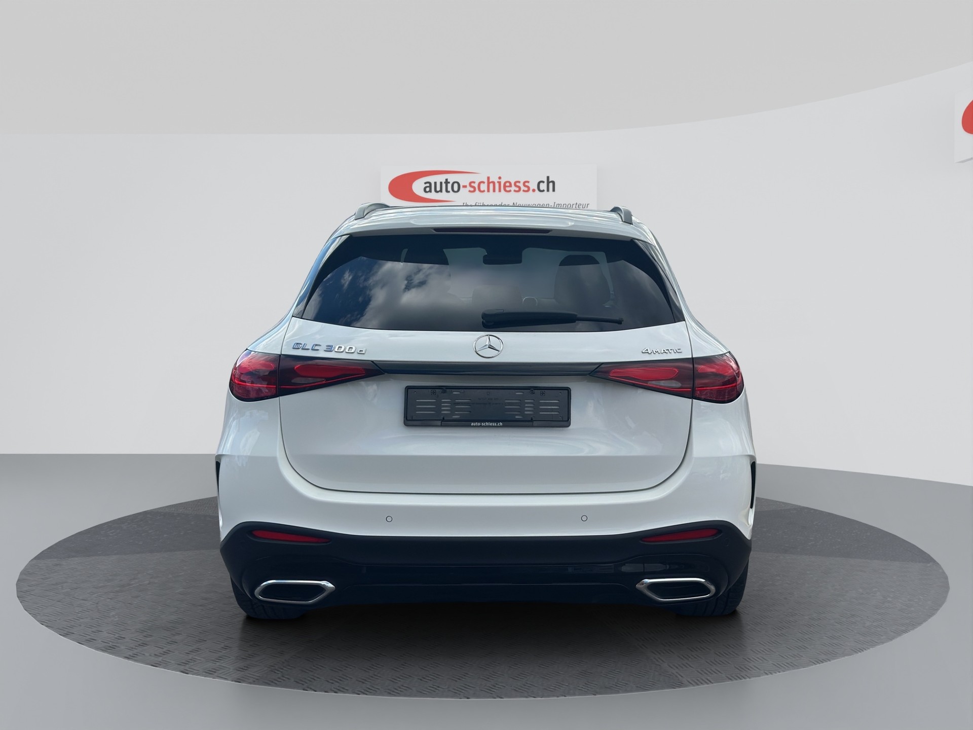 MERCEDES-BENZ GLC 300 d AMG Line 4Matic Night 9G-Tronic-image-3