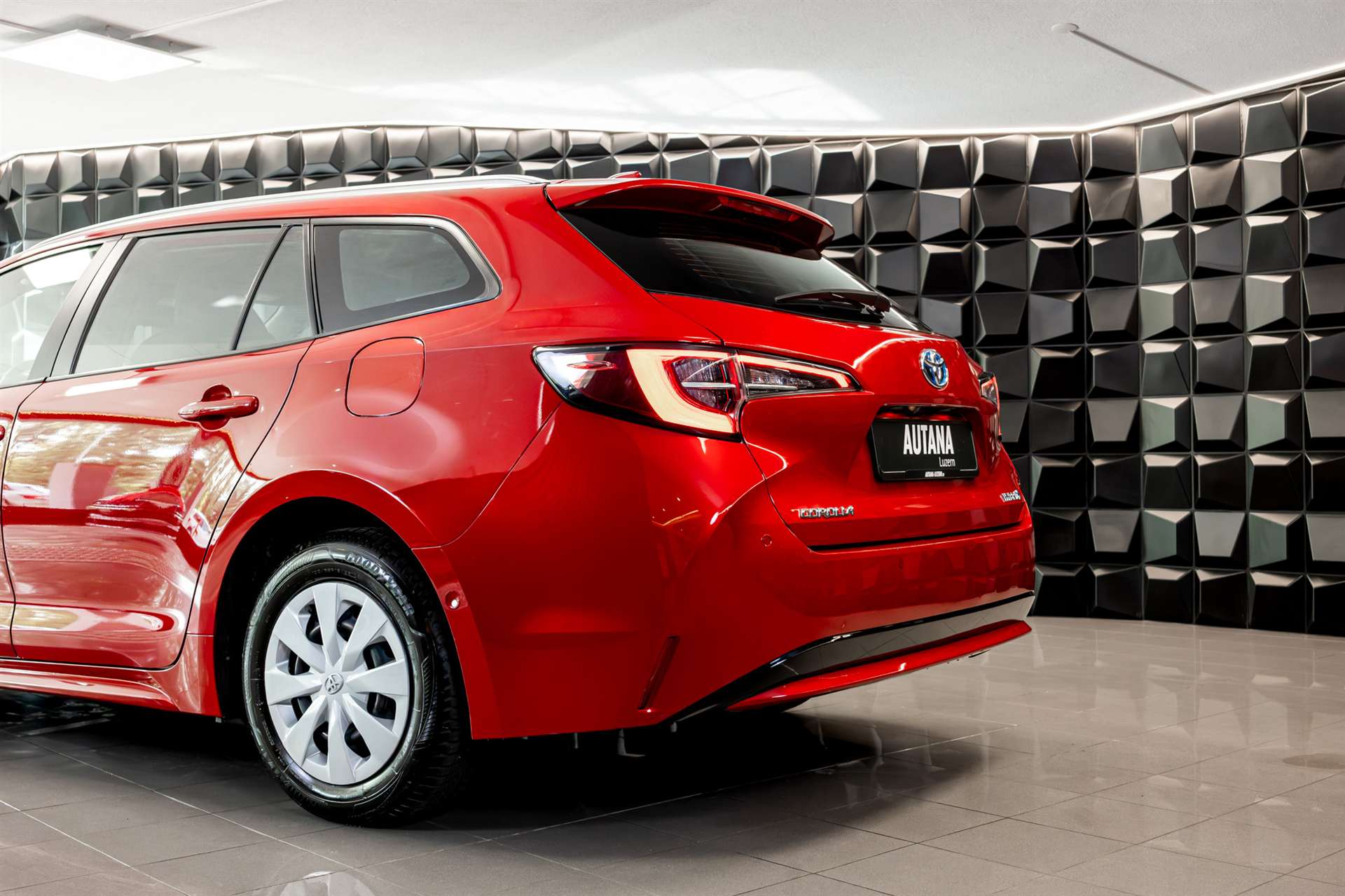 TOYOTA Corolla Touring Sports 1.8 HSD Comfort e-CVT-image-28