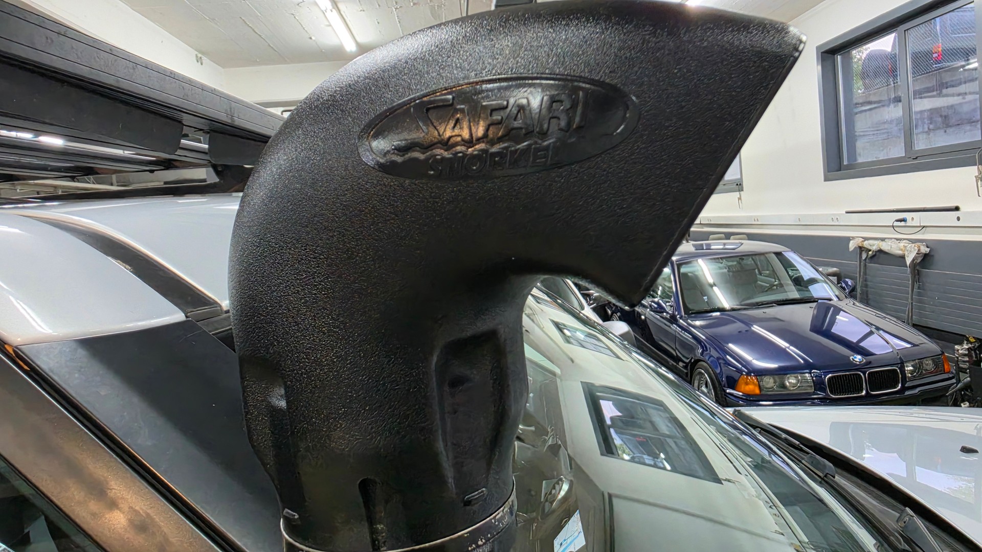 LAND ROVER Discovery 2.7d V6 S Handschalter-image-27