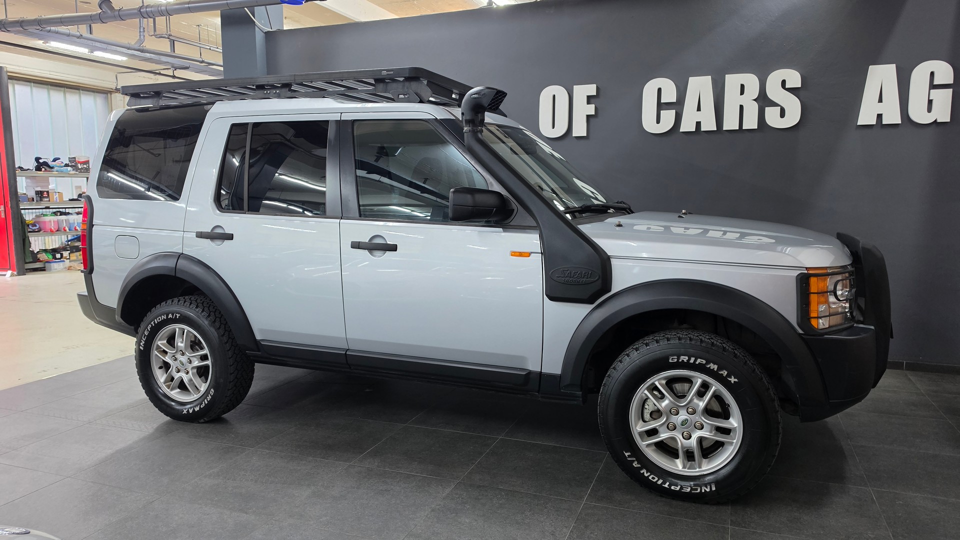 LAND ROVER Discovery 2.7d V6 S Handschalter-image-13