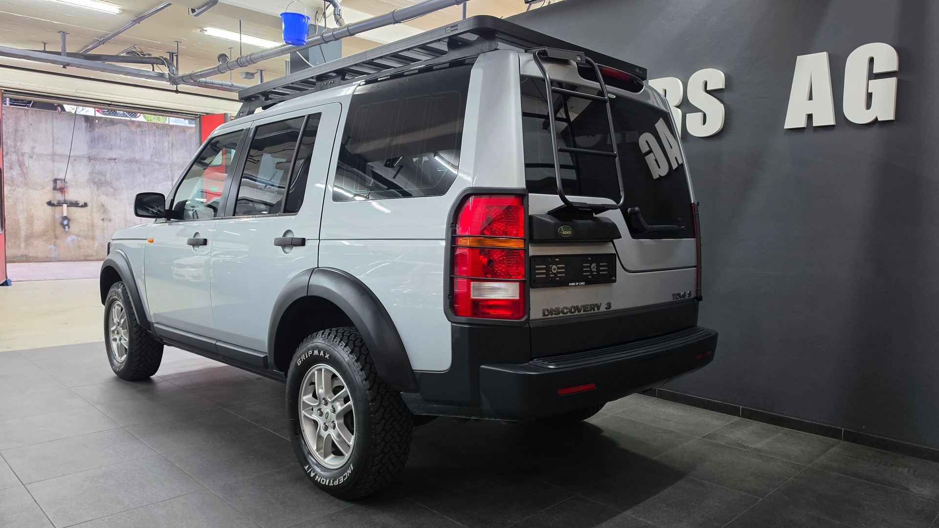 LAND ROVER Discovery 2.7d V6 S Handschalter-image-6