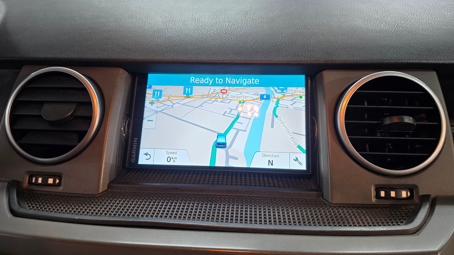 LAND ROVER Discovery 2.7d V6 S Handschalter-image-23