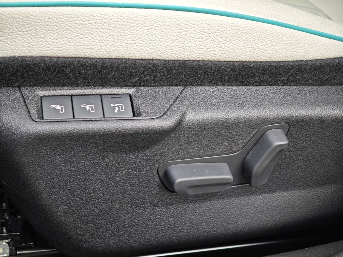 FIAT 600 1.2 Hybrid 145 La Prima-image-7
