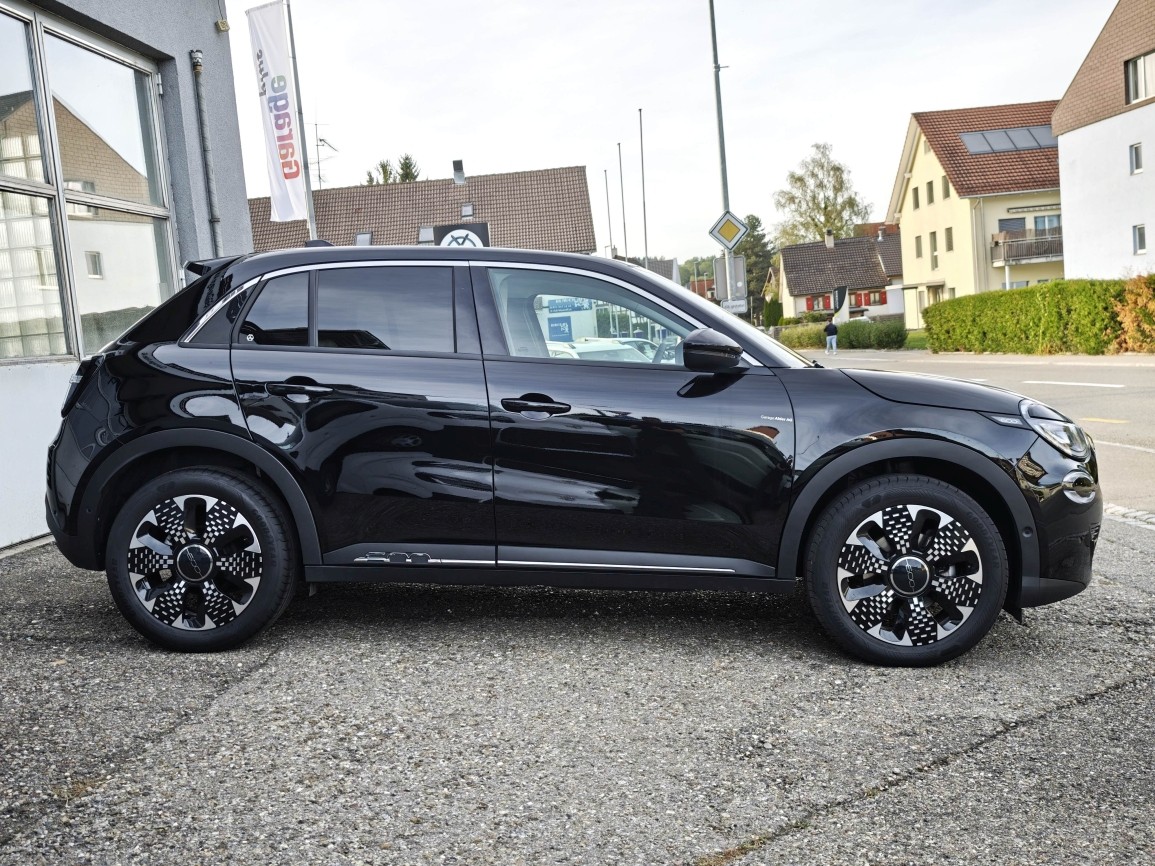 FIAT 600 1.2 Hybrid 145 La Prima-image-3