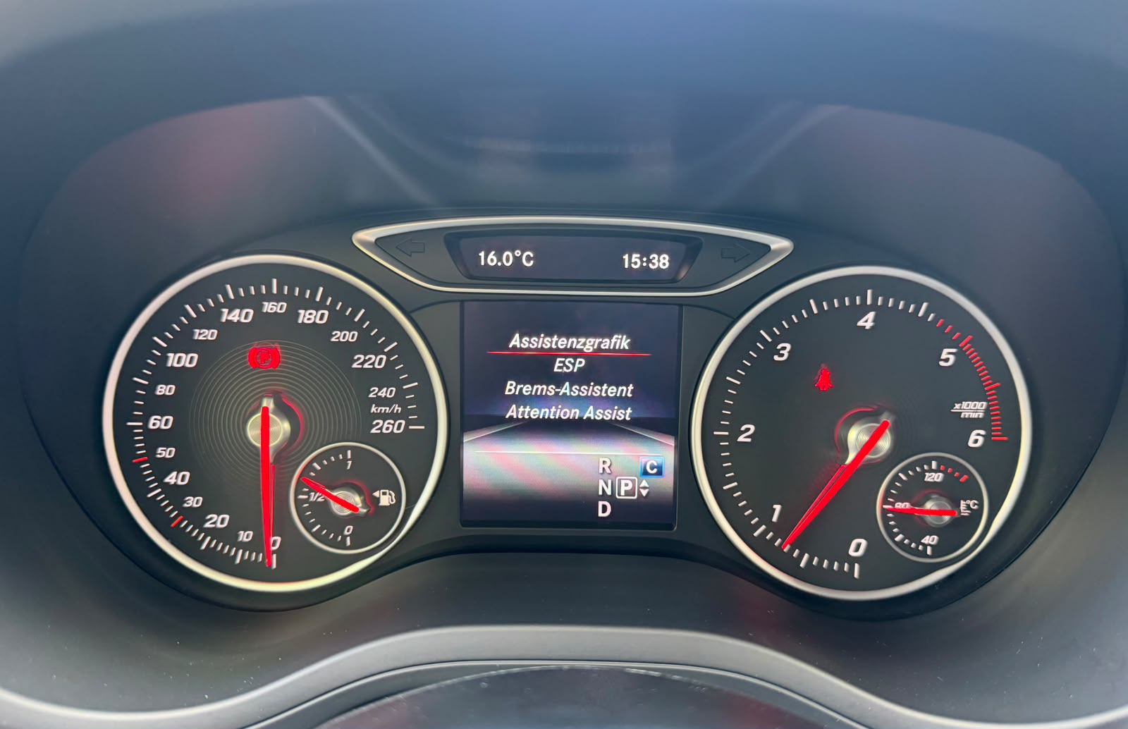MERCEDES-BENZ B 220 CDI Swiss Star Edition Urban 4Matic 7G-DCT-image-26