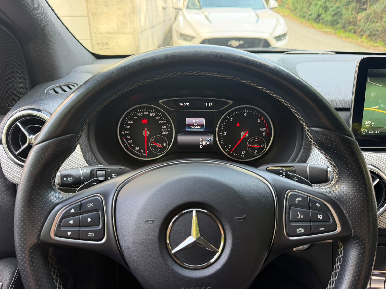 MERCEDES-BENZ B 220 CDI Swiss Star Edition Urban 4Matic 7G-DCT-image-25