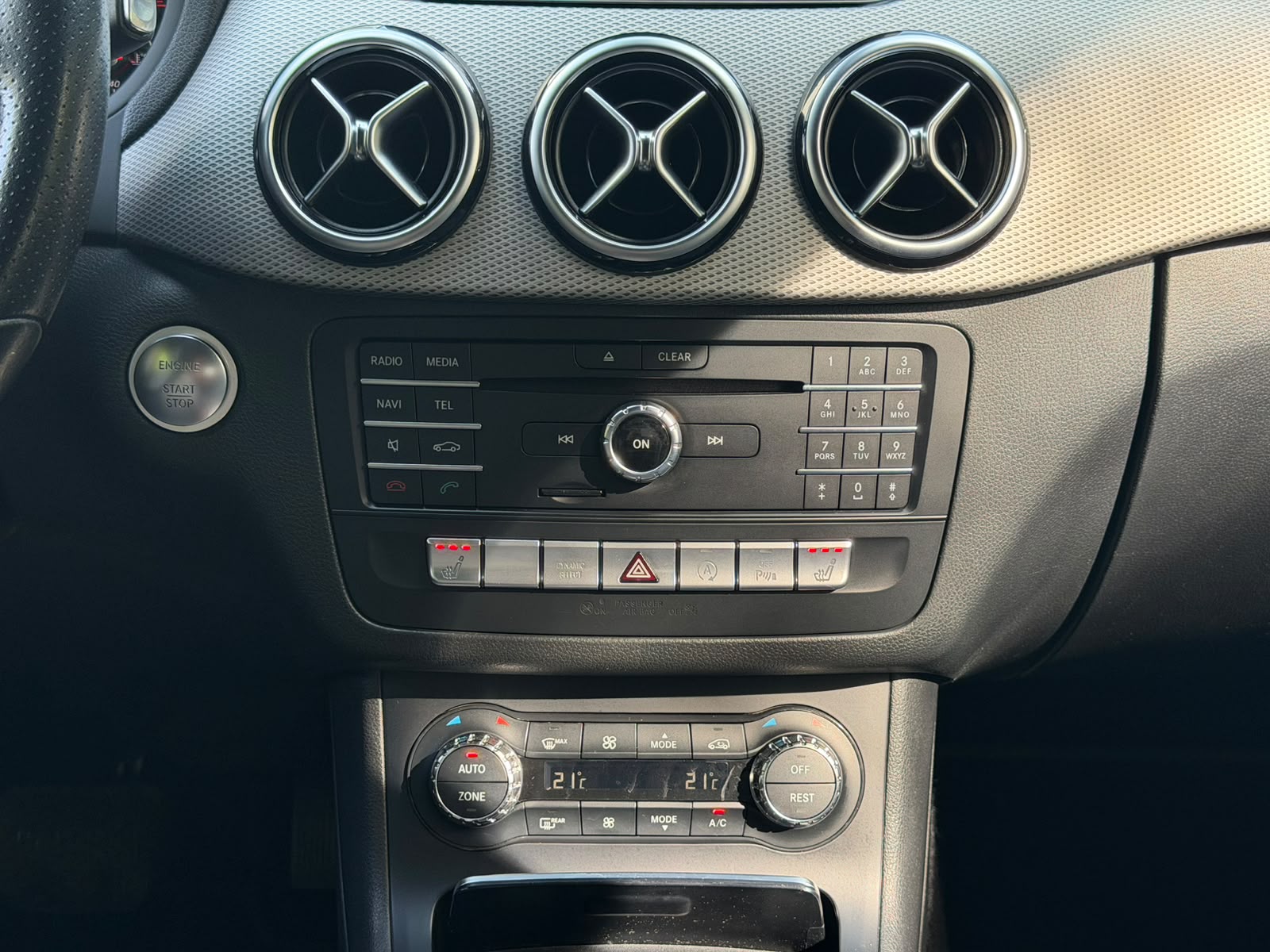 MERCEDES-BENZ B 220 CDI Swiss Star Edition Urban 4Matic 7G-DCT-image-23