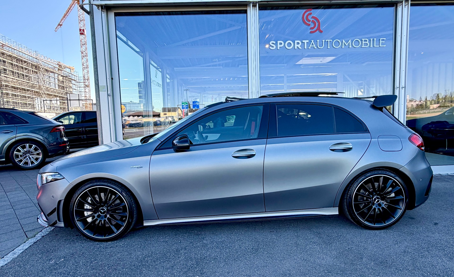 MERCEDES-BENZ A 35 AMG 4Matic Speedshift-image-7
