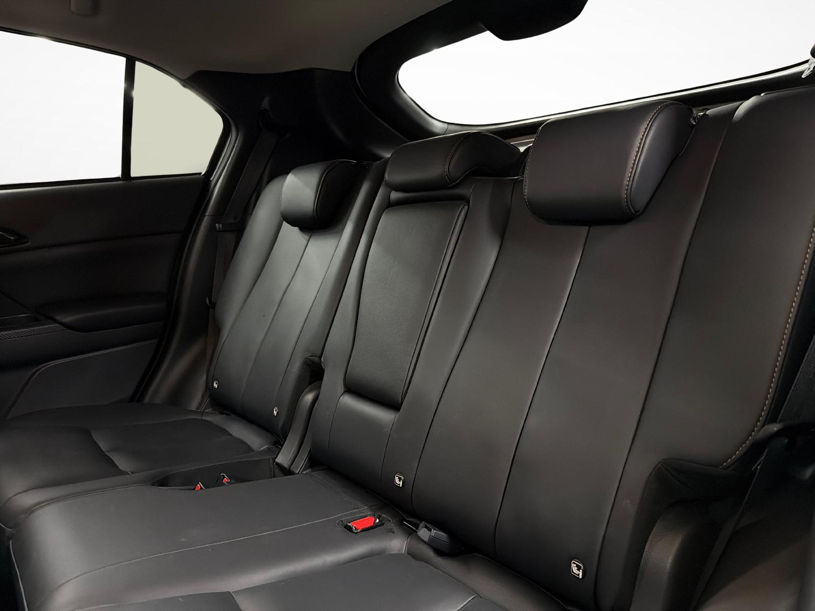 MITSUBISHI Eclipse Cross 1.5 T Diamond 4x4-image-10