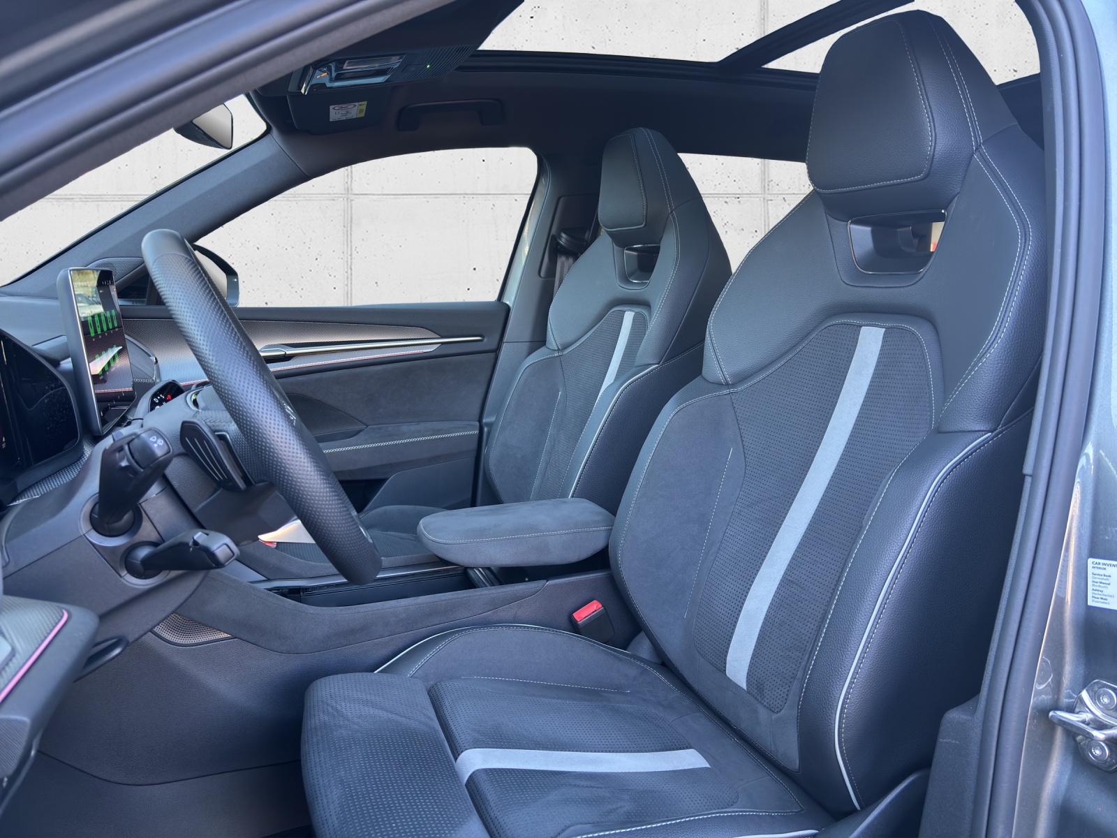 SKODA New Kodiaq 2.0 TSI Sportline 4x4 7 Sitzer mit AHK, Standheizung & Panorama-Schiebedach-image-28