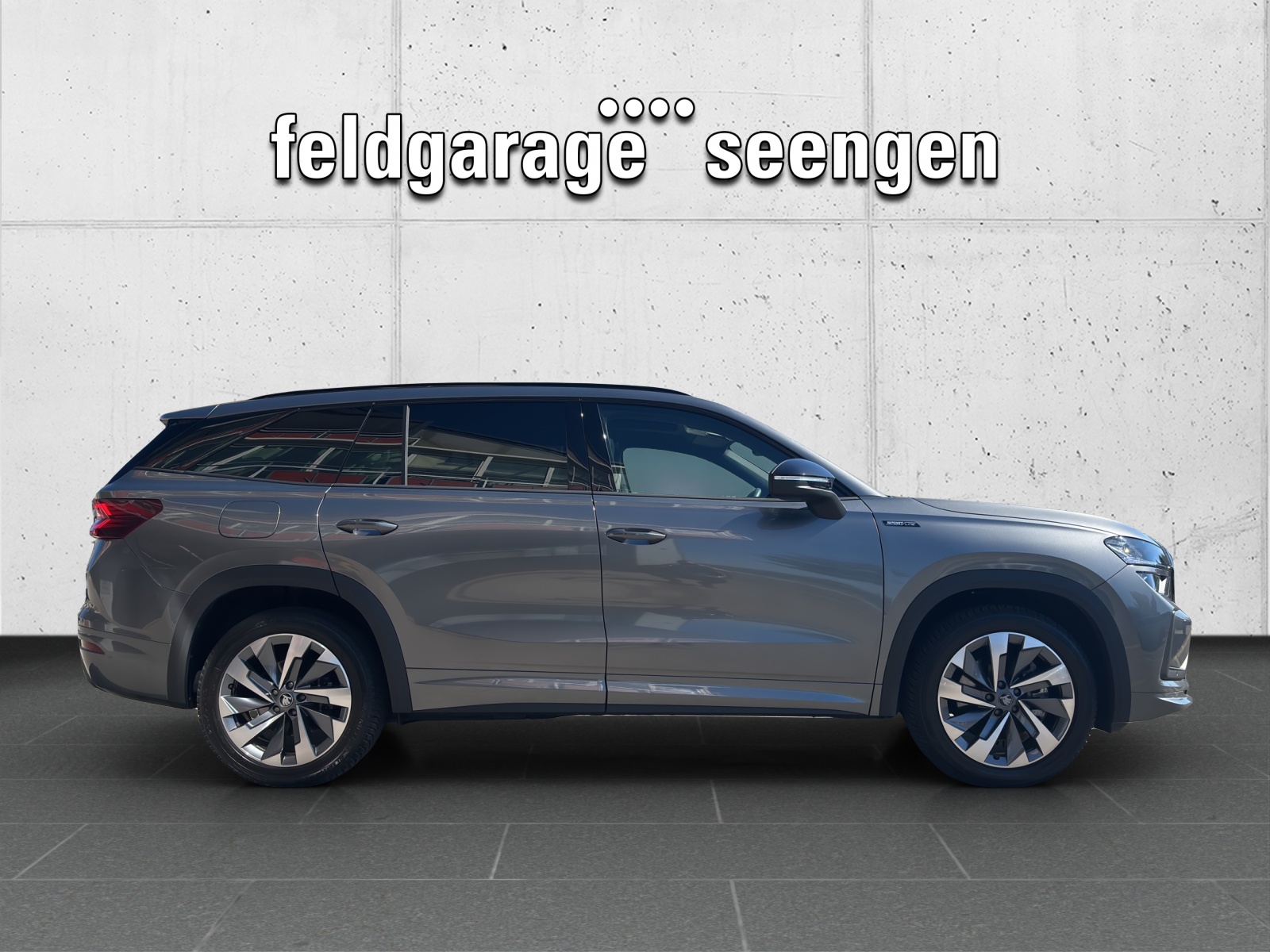 SKODA New Kodiaq 2.0 TSI Sportline 4x4 7 Sitzer mit AHK, Standheizung & Panorama-Schiebedach-image-3
