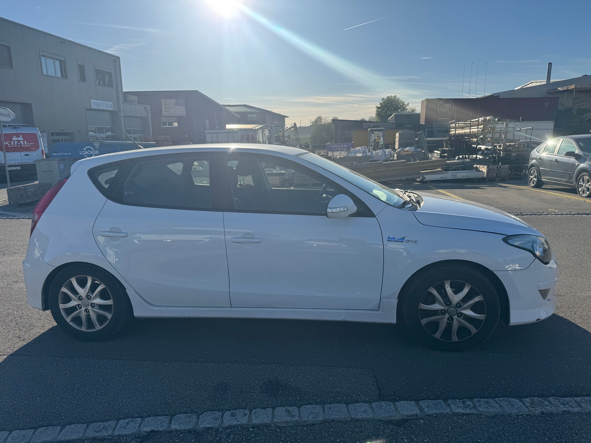 HYUNDAI i30 1.6 Style-image-3