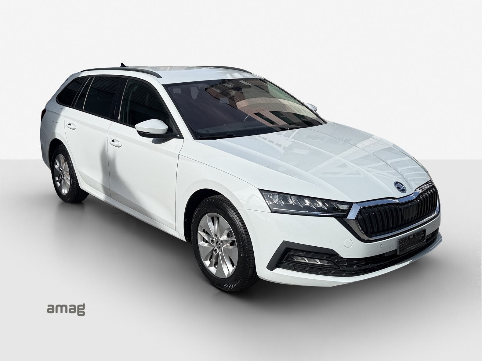SKODA Octavia Combi 2.0 TDI DSG Ambition 4x4-image-5