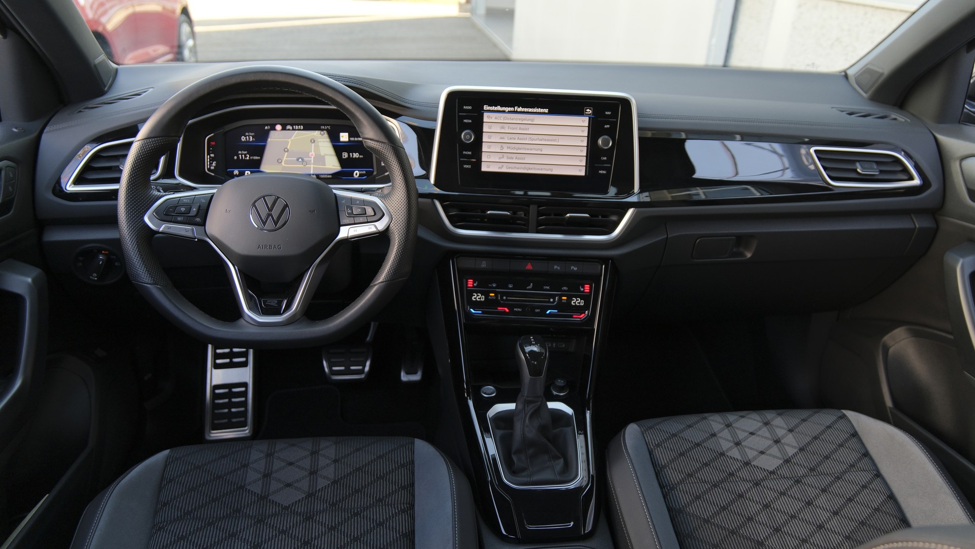 VW T-Roc 1.5 TSI EVO R-Line DSG-image-23