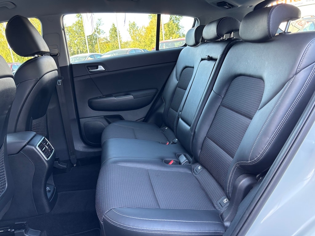 KIA Sportage 1.6 T-GDi Black Edition 4WD Automat-image-14