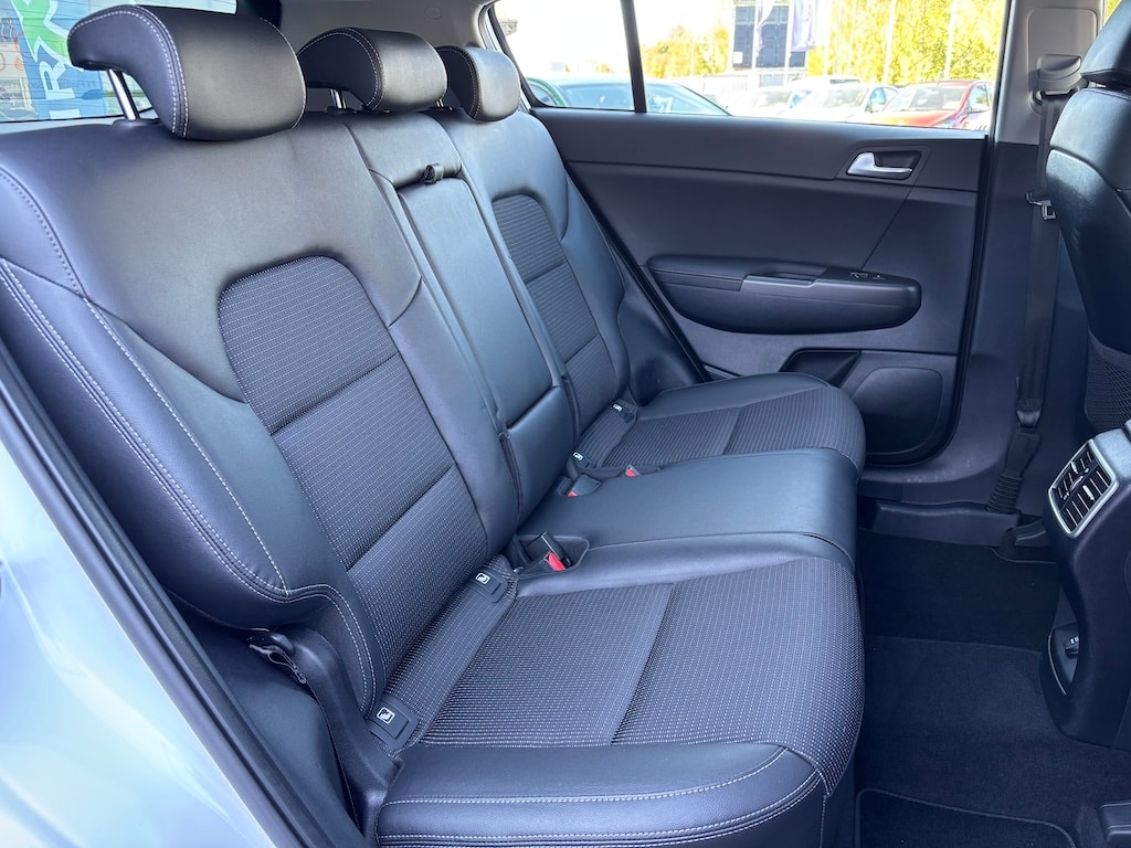 KIA Sportage 1.6 T-GDi Black Edition 4WD Automat-image-16