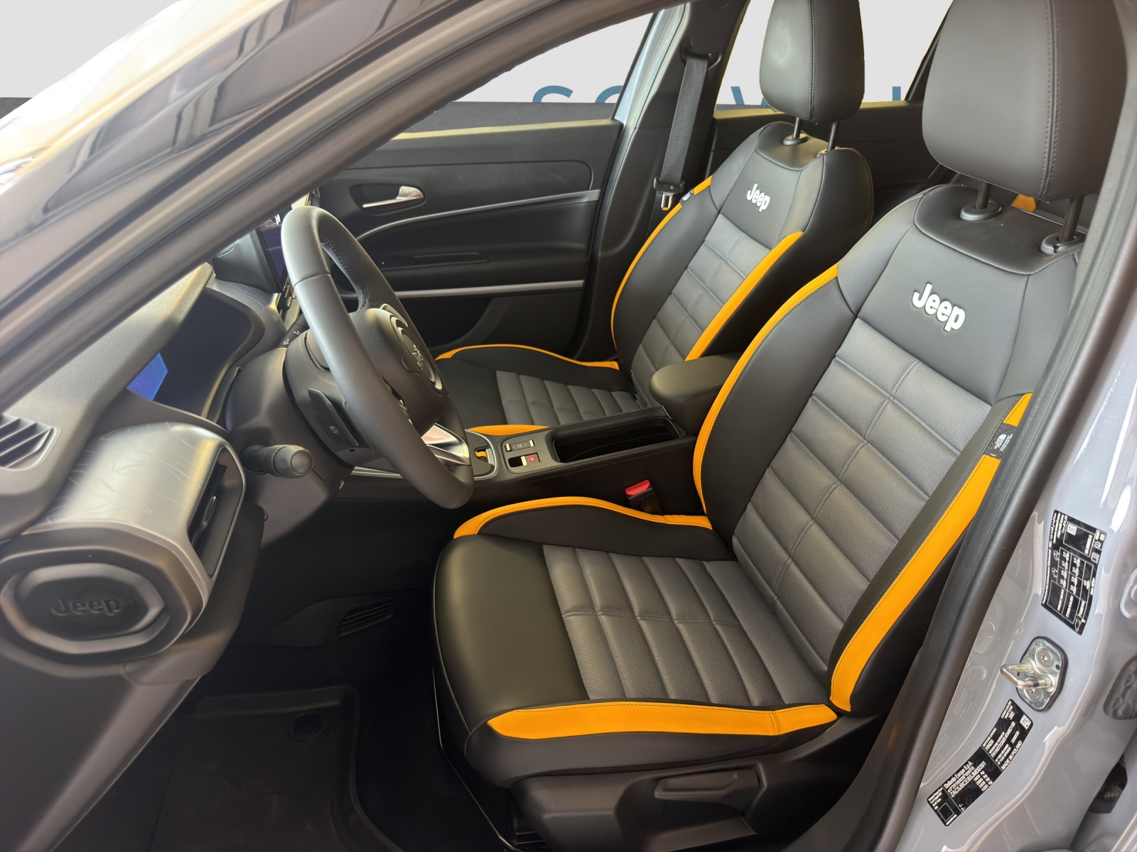 JEEP AVENGER 1.2 MHEV The North Face-image-8