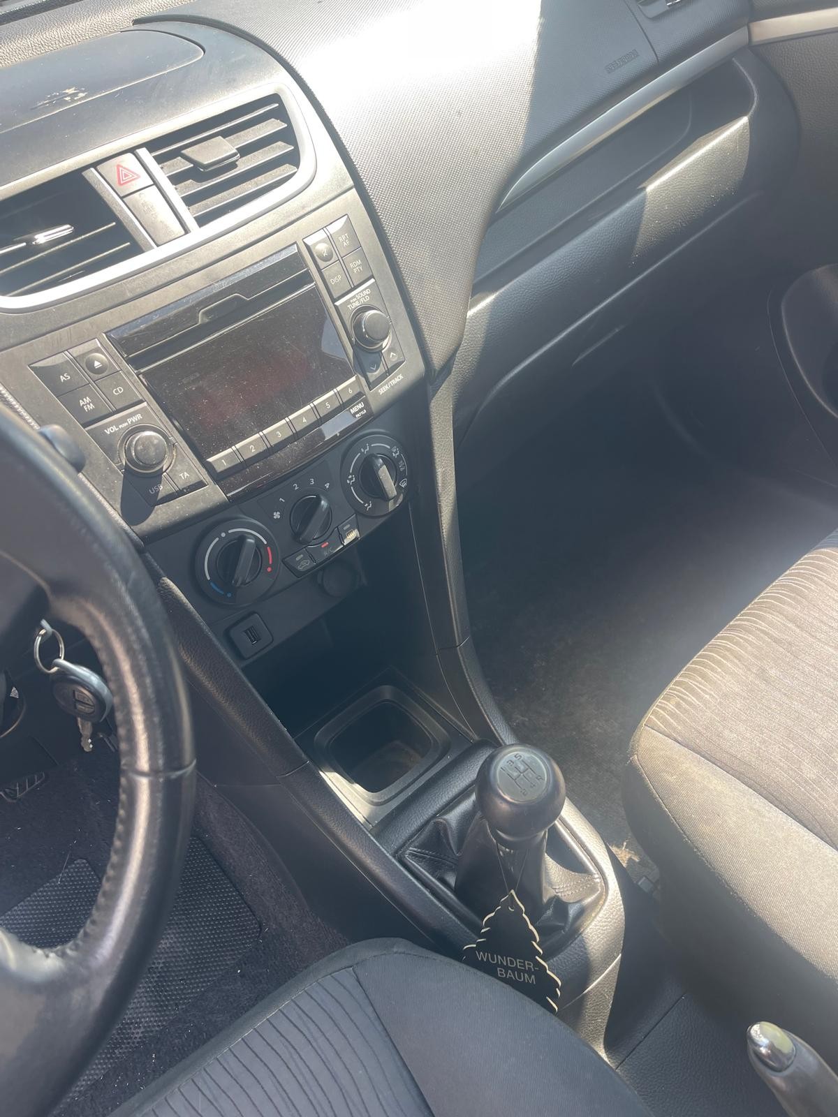 SUZUKI Swift 1.2i 16V GL 4x4-image-8