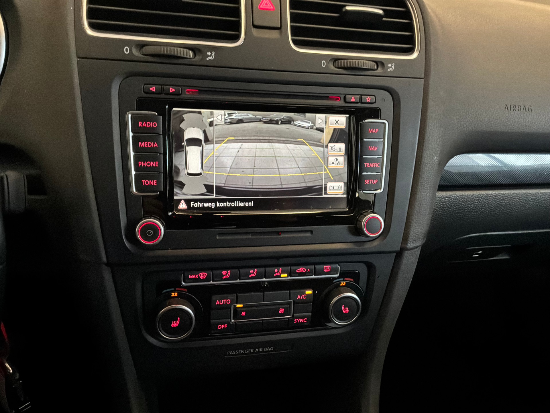VW Golf Variant 1.4 TSI Comfortline DSG-image-10