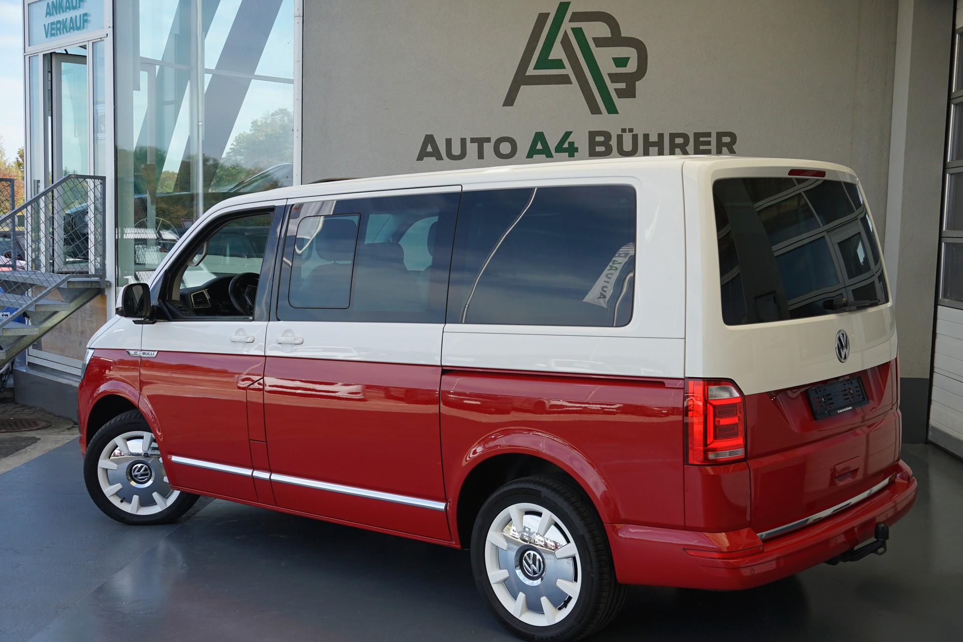 VW Multivan 2.0BiTDI High 4M-image-8