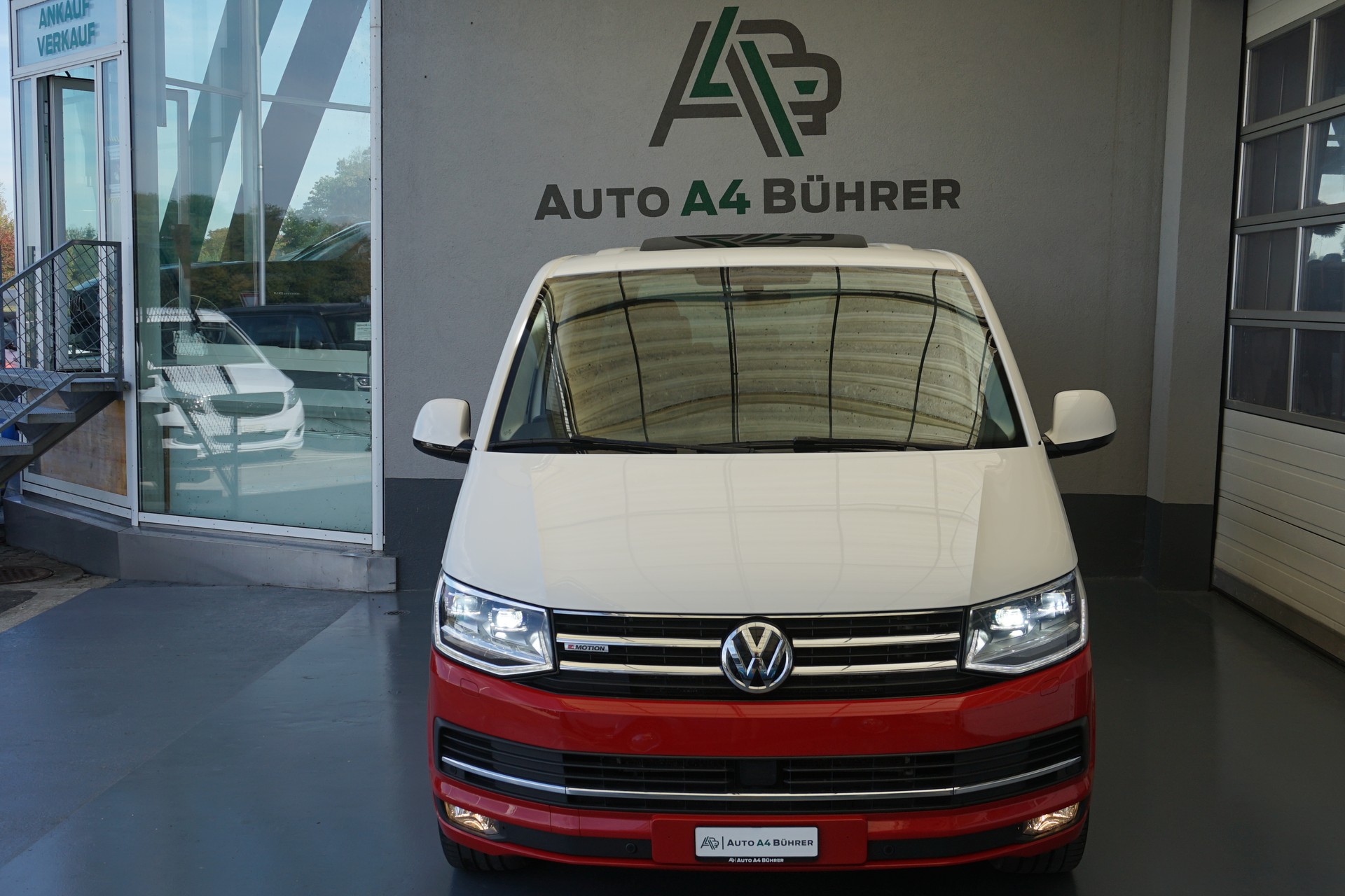 VW Multivan 2.0BiTDI High 4M-image-11