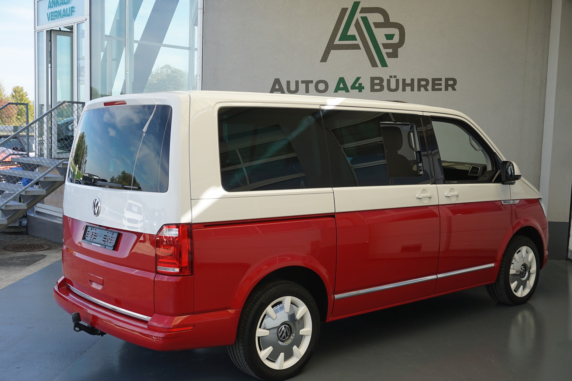 VW Multivan 2.0BiTDI High 4M-image-10