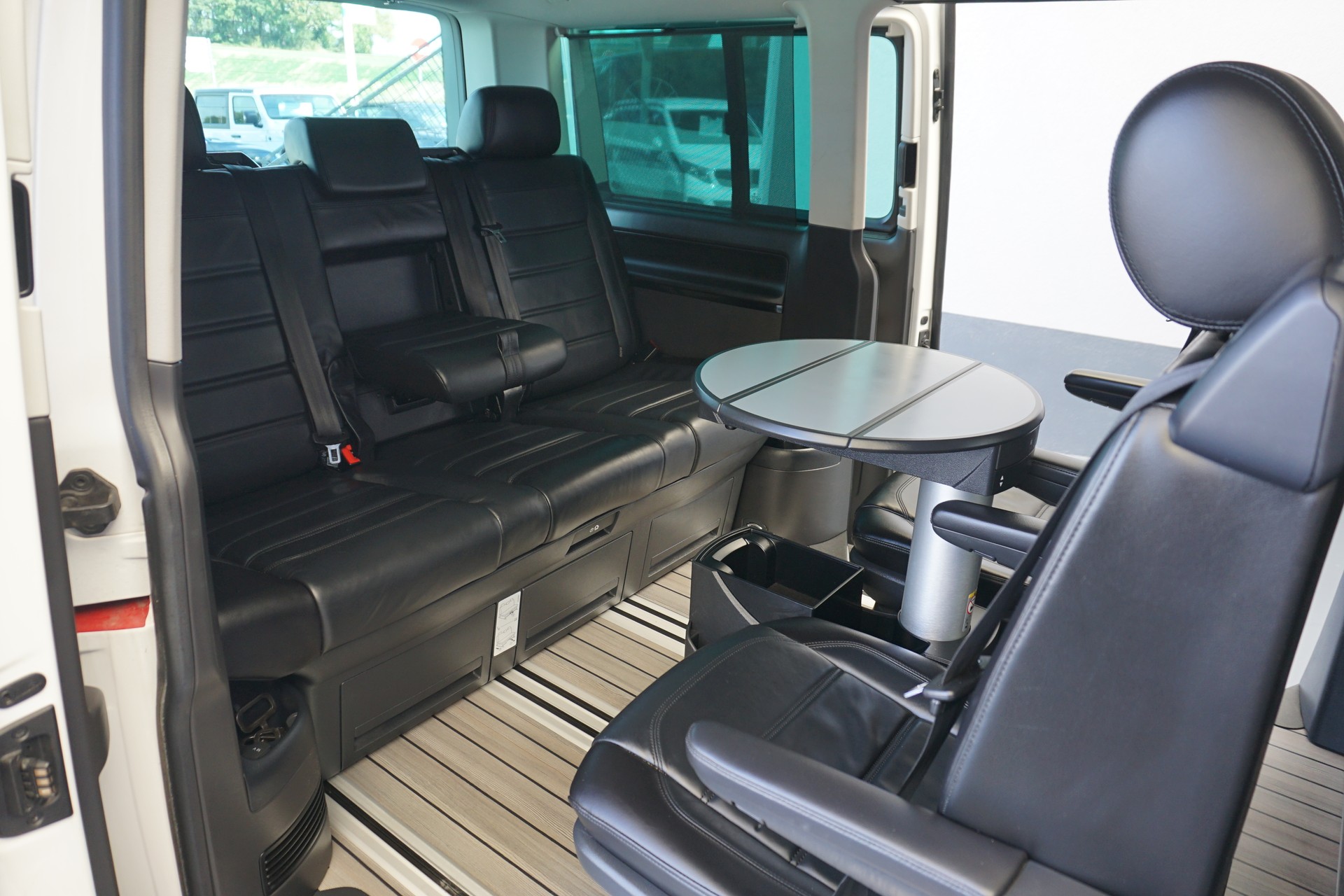 VW Multivan 2.0BiTDI High 4M-image-23