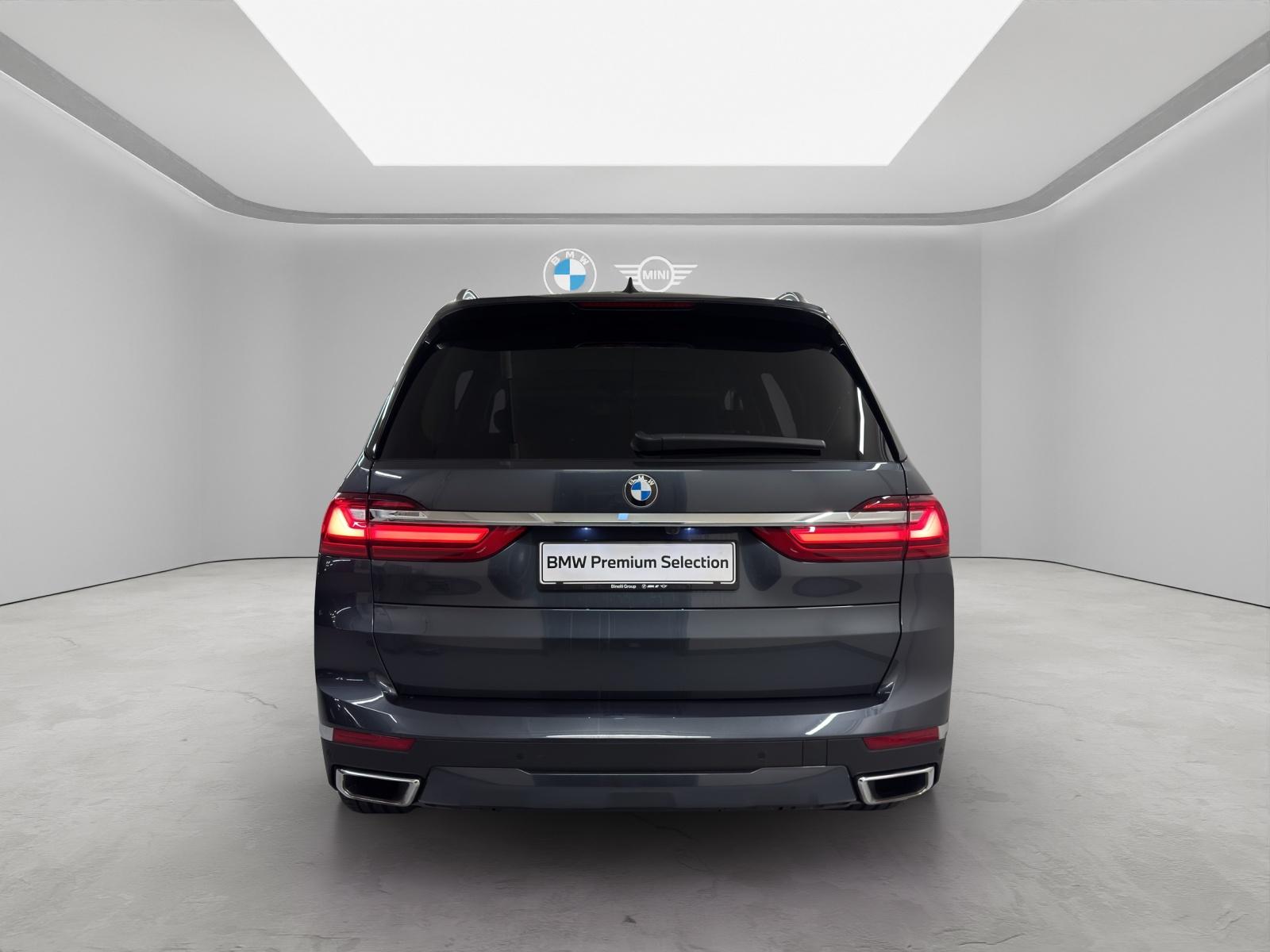 BMW X7 40d xDrive-image-3